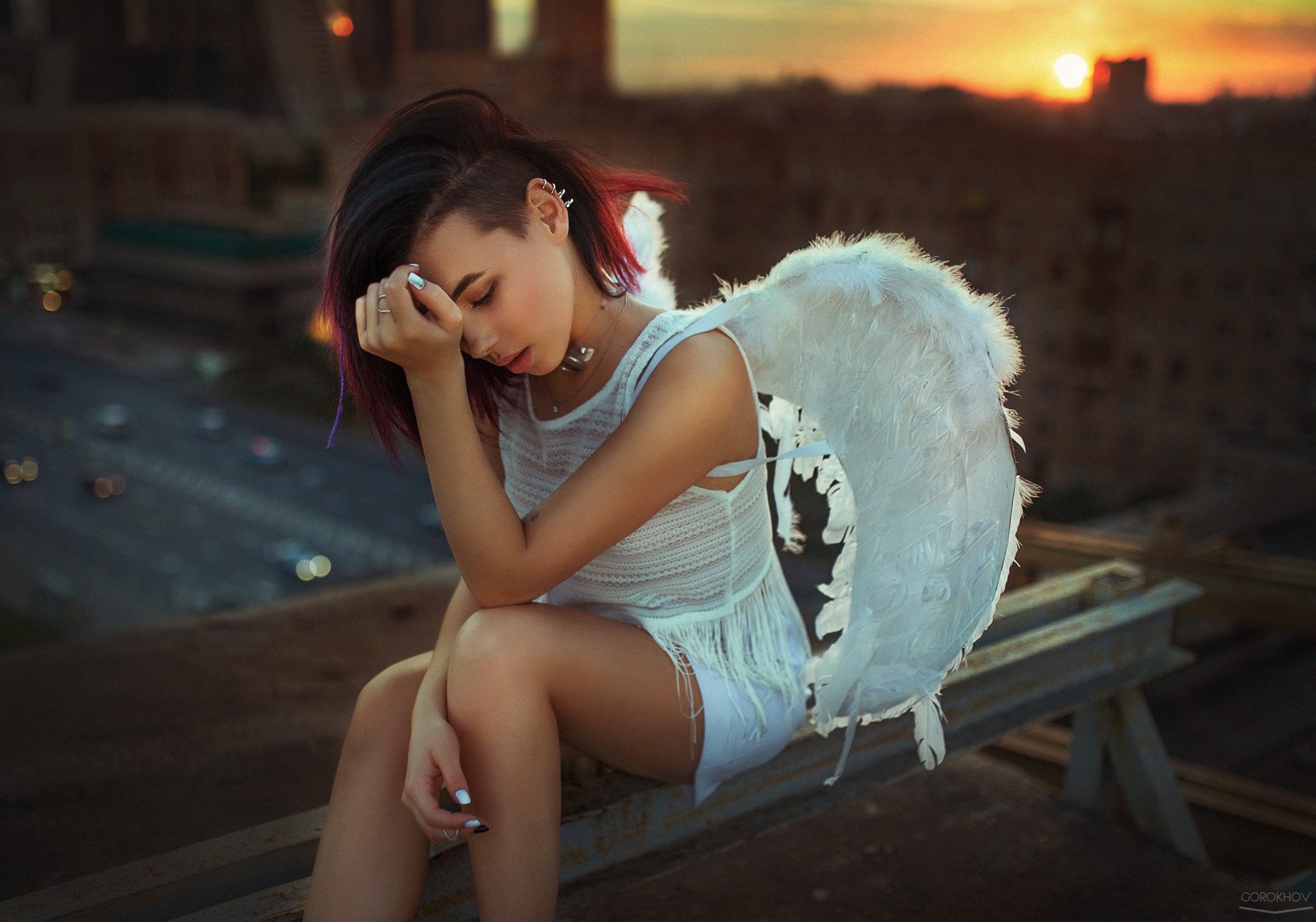 Ivan Gorokhov Women Model Depth Of Field Sunset City Angel Brunette Dyed Hair Shorts Sitting Aliya L 2000x1401