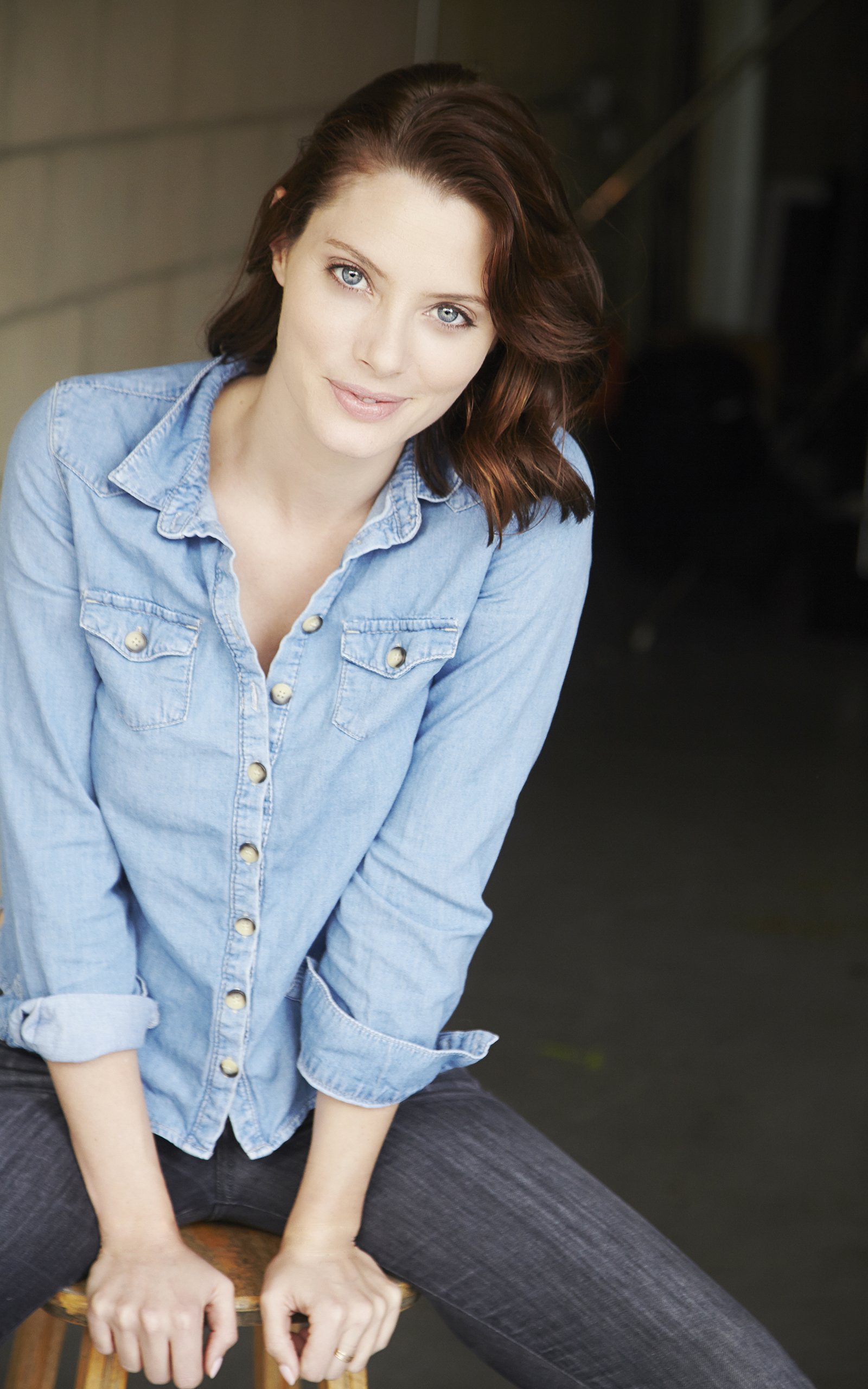 April Bowlby Women Actress Brunette Jean Shirt Portrait Display 1600x2560