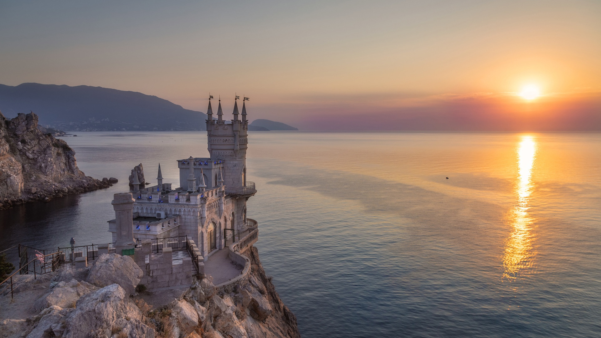 Nature Landscape Castle Architecture Ancient Tower Sun Crimea Sea Black Sea Reflection Mountains Cli 1920x1080
