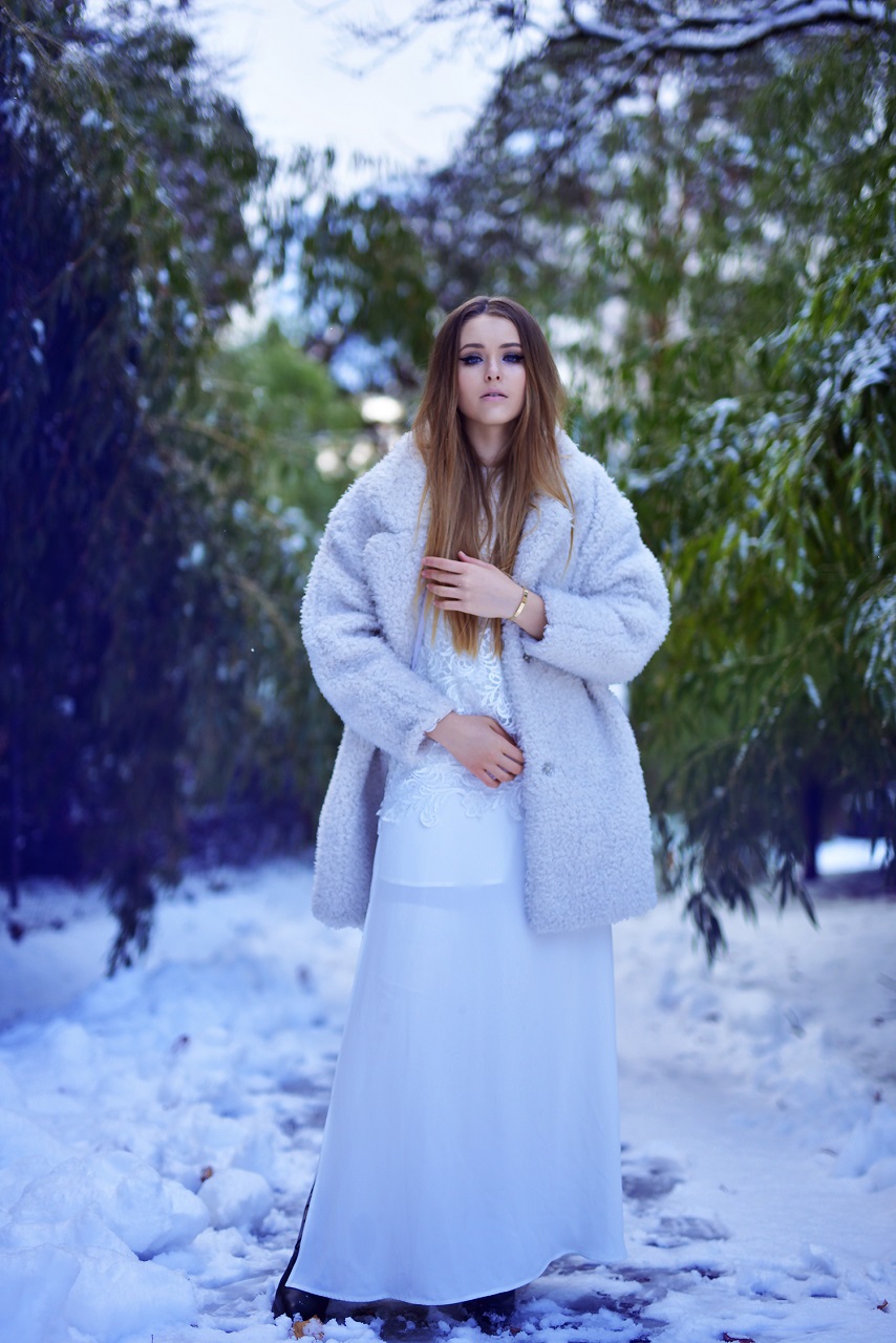 Kristina Bazan Women Celebrity Frontal View White Dress Snow Winter White Coat Coats Long Hair Class 854x1280