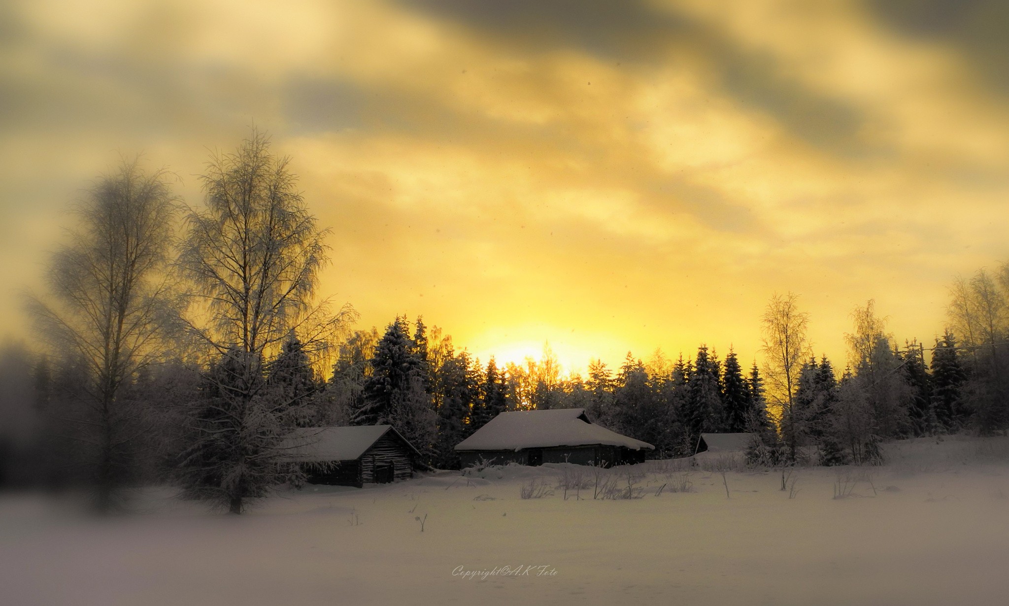 Winter Cabin Blurred Landscape 2048x1230