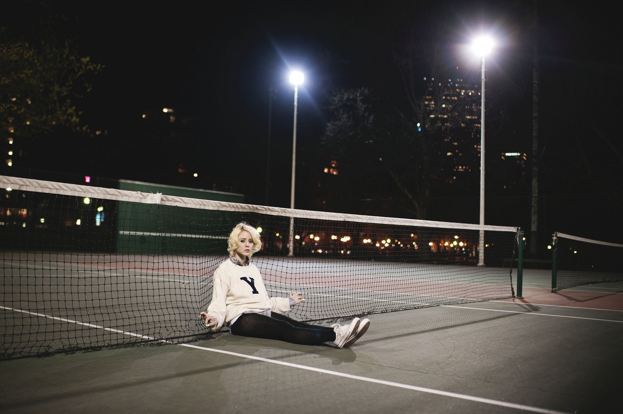 Alysha Nett Photography Women Women Outdoors Blonde Sneakers Sweatshirts Sitting 1280x852