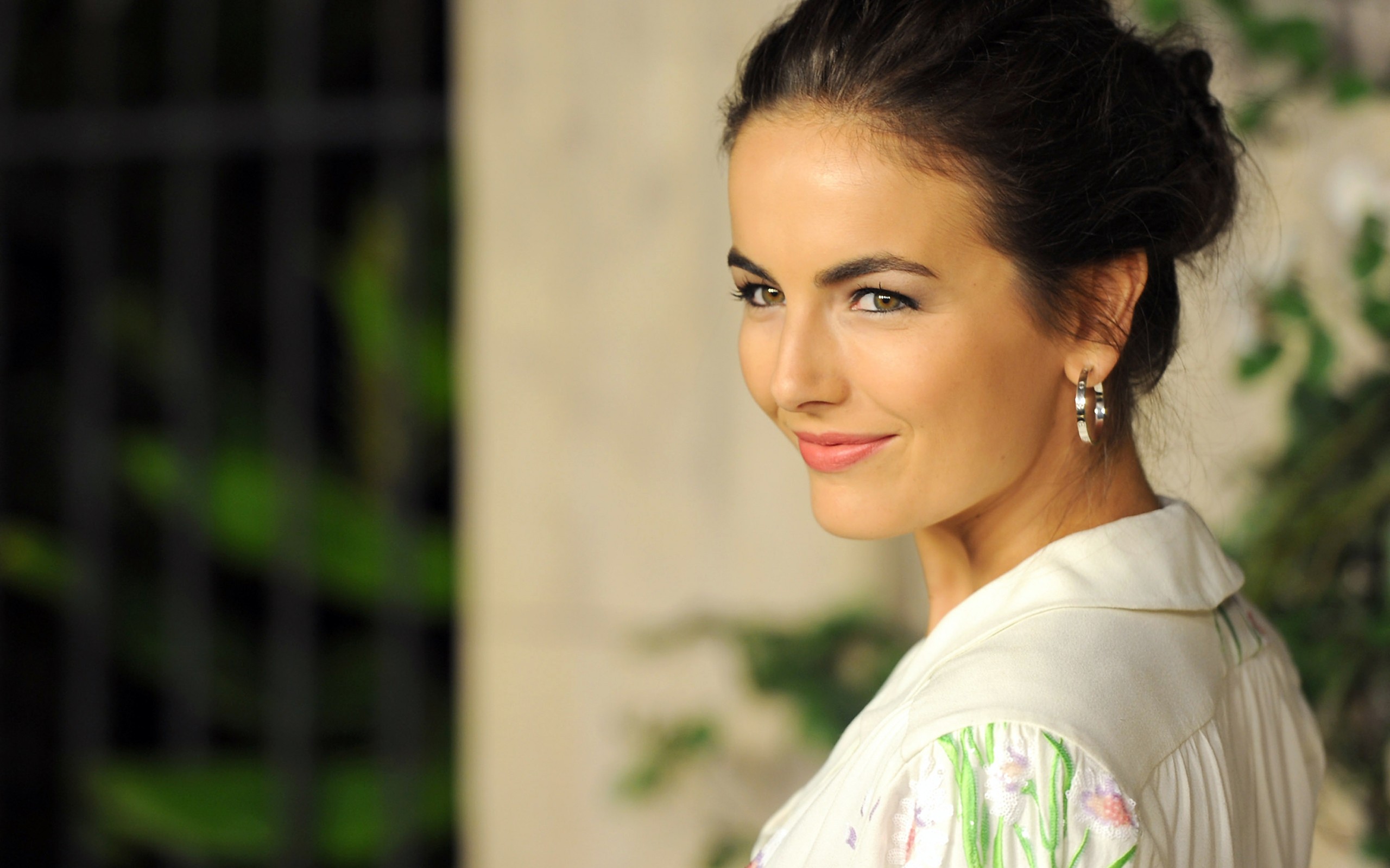 Camilla Belle Actress Celebrity Women Smiling Brunette Portrait 2560x1600