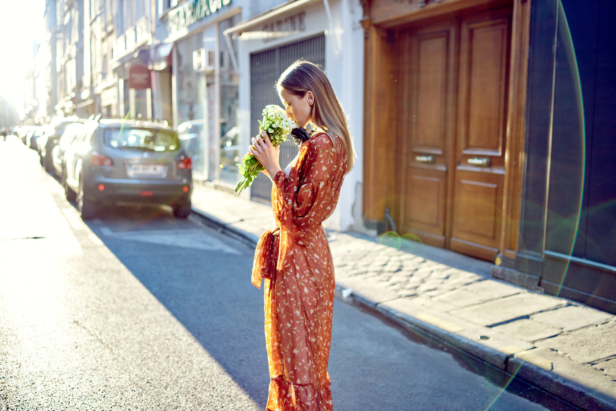 Women Blonde Red Dress Flowers Side View Lens Flare Konstantin Kryukovskiy Street Zhanna Brass Profi 2000x1335