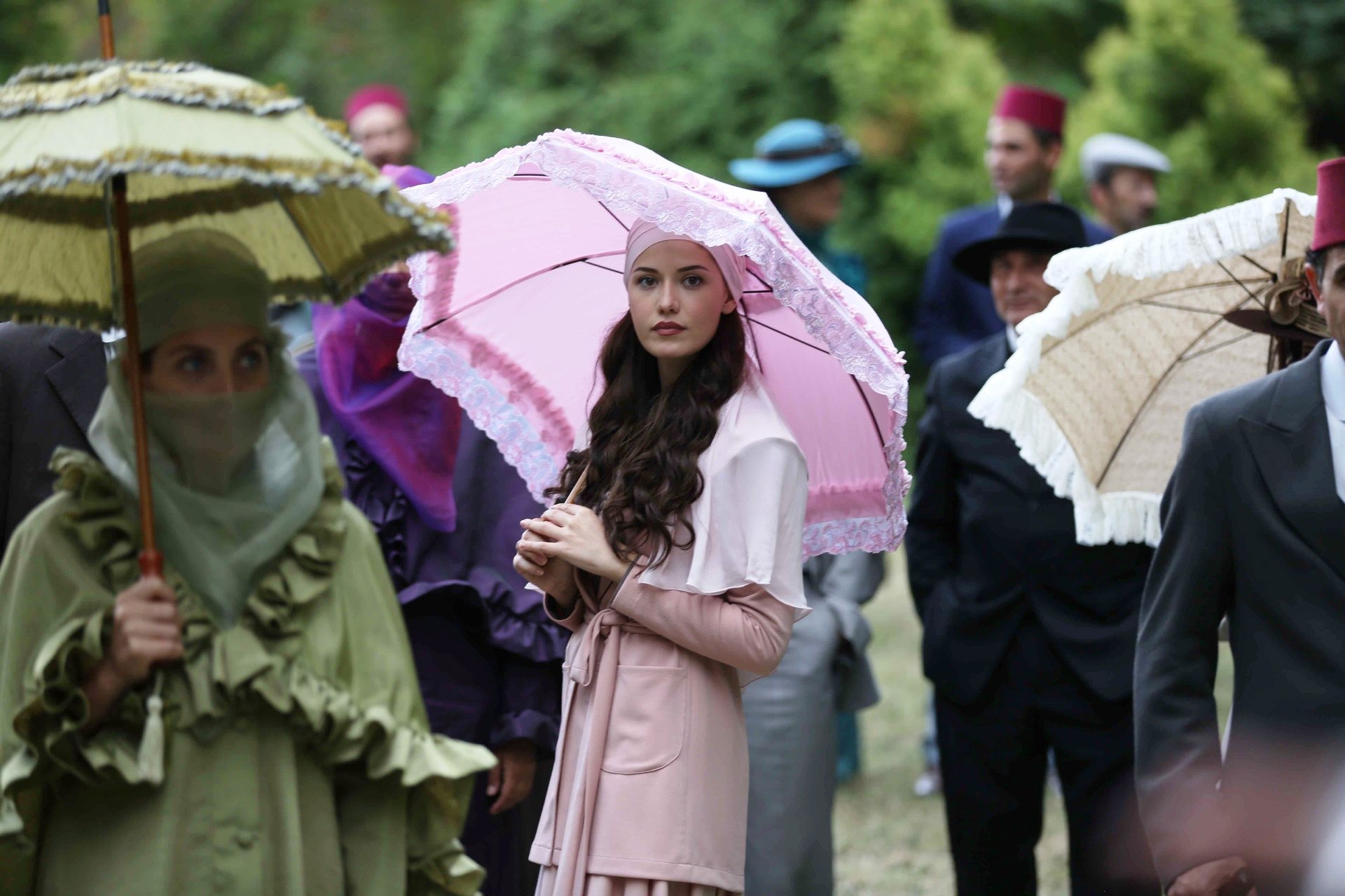 Women Brunette Long Hair Umbrella Fahriye Evcen Women With Umbrella Pink Coat Coats 1920x1280