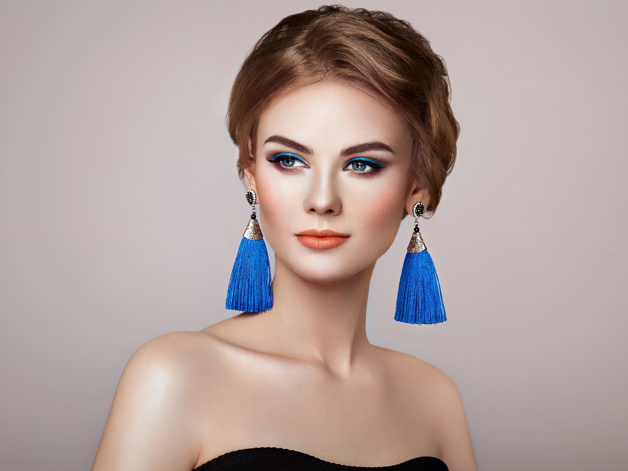Women Model Makeup Bare Shoulders Face Simple Background Oleg Gekman Anna Nosova 2048x1536