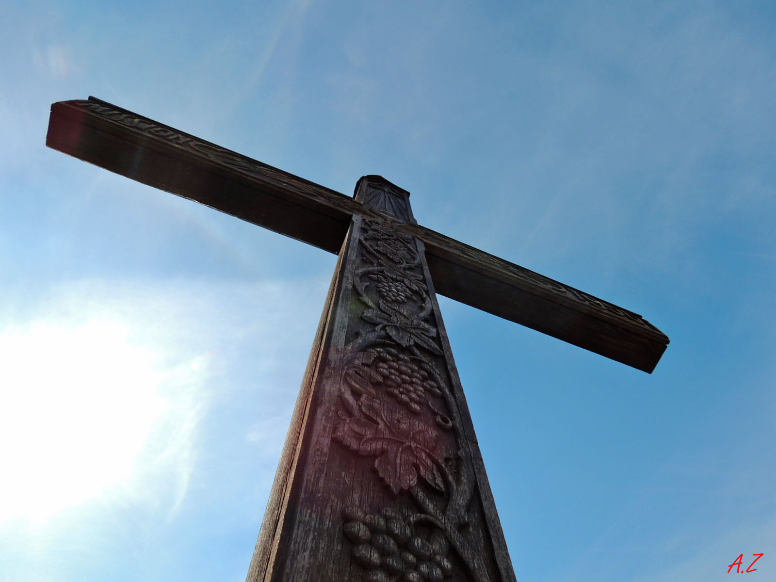 Religious Cross 1600x1200
