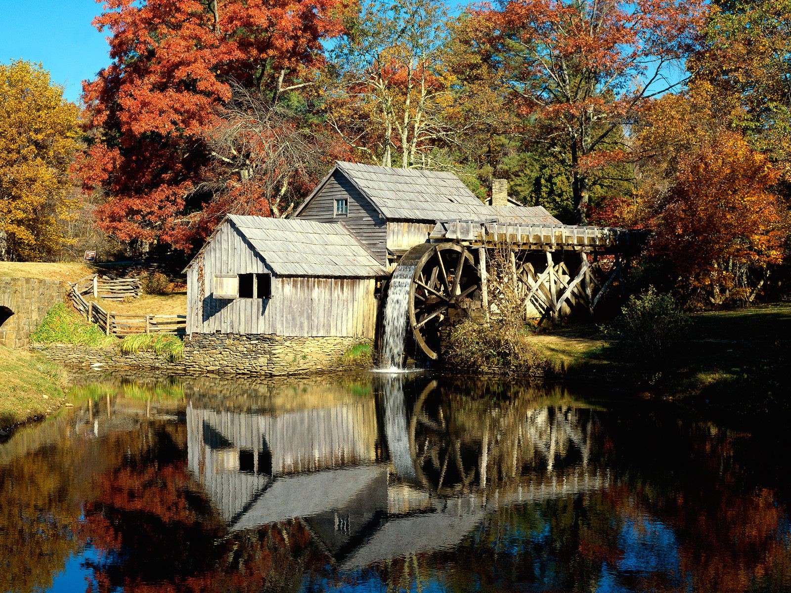Virginia Red Leaves Watermills Fall 1600x1200