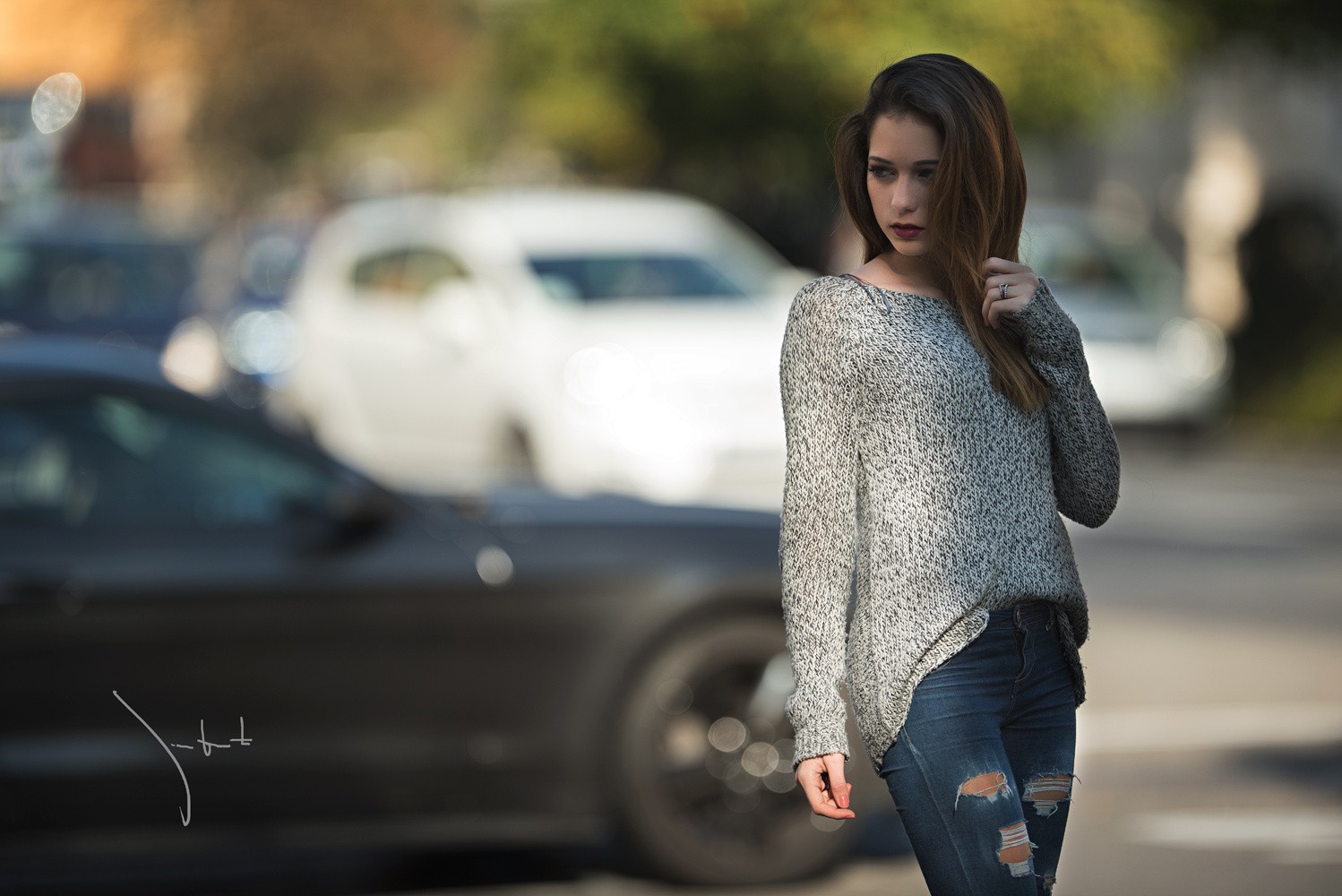 Juan Renart Women Model Long Hair Auburn Hair Depth Of Field Sweater Torn Jeans Makeup Grey Sweater 1498x1000