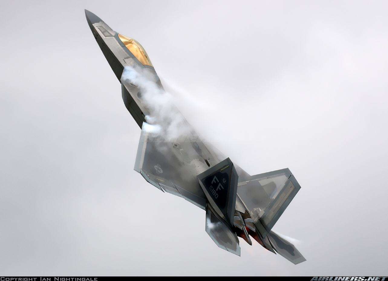 U S Air Force Lockheed Martin F 22 Raptor Warplanes 1283x930