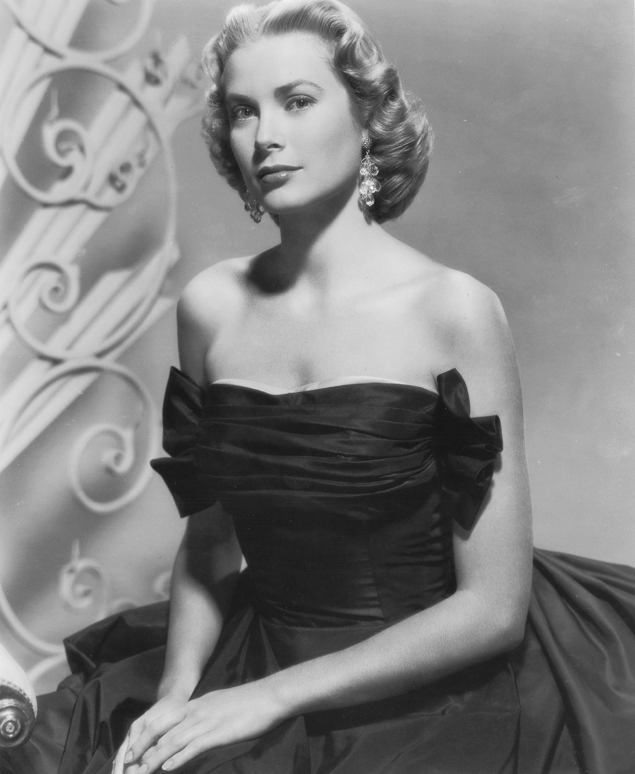 Grace Kelly Women Actress Princess Looking At Viewer Bare Shoulders Black Dress Monochrome Earring 2543x3100