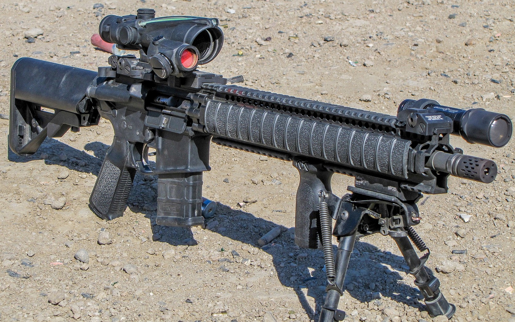 Weapons Colt AR 15 1700x1063