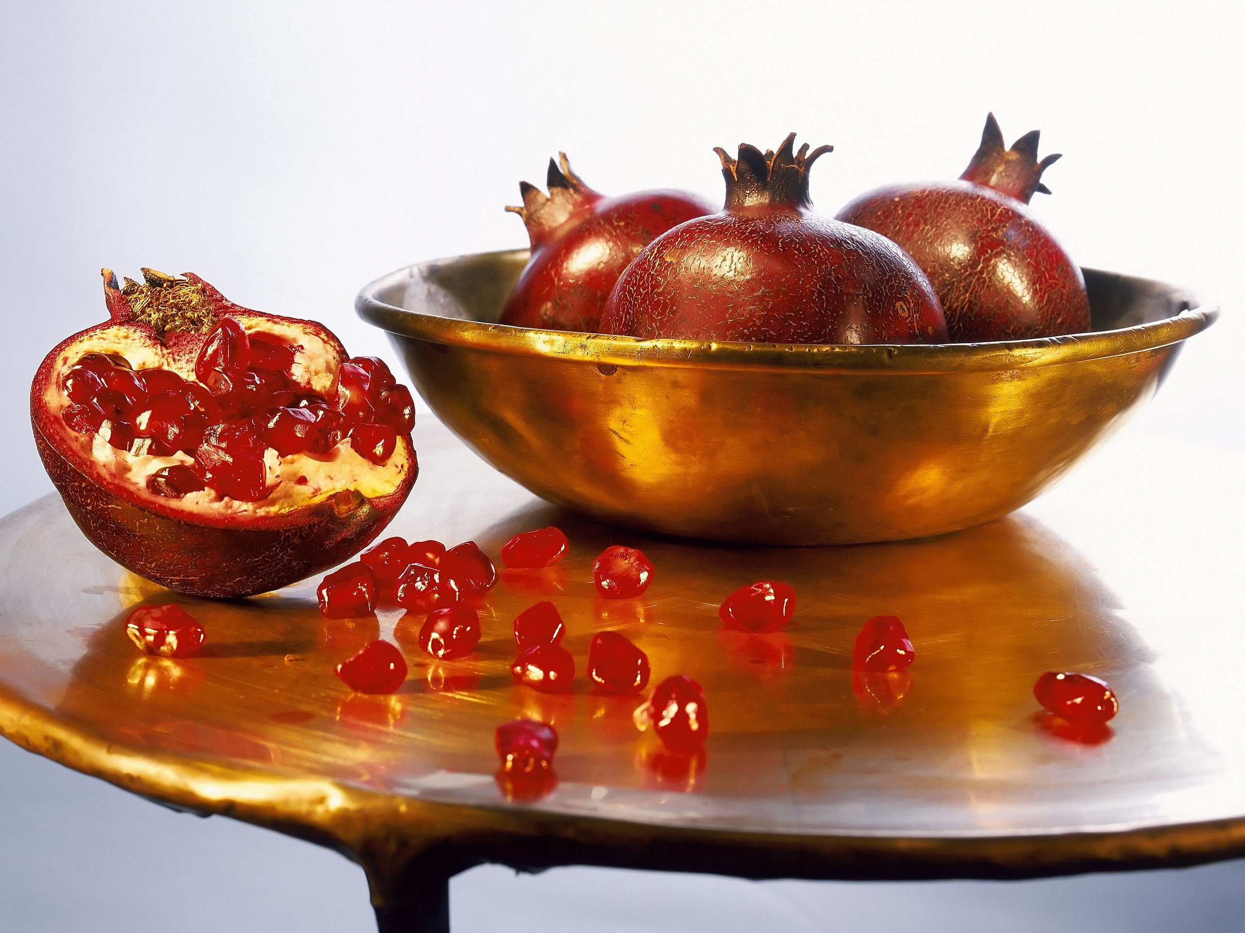 Food Pomegranate 2560x1920