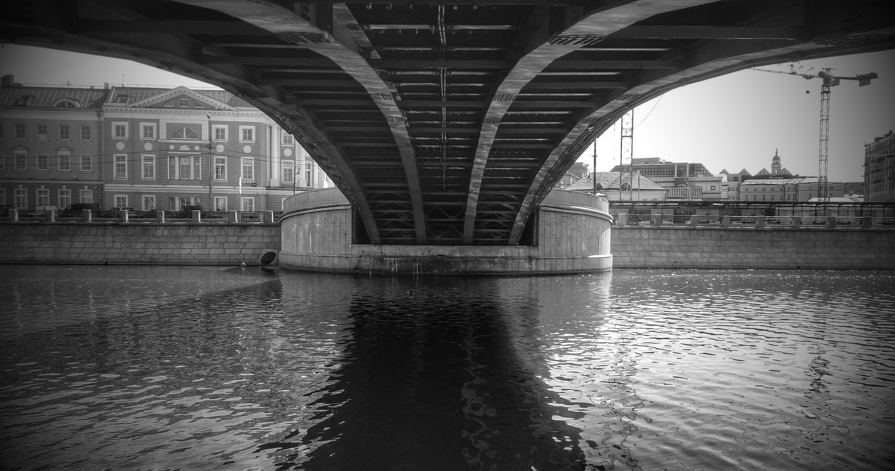 Bridge River Monochrome Building Under Bridge 3000x1579