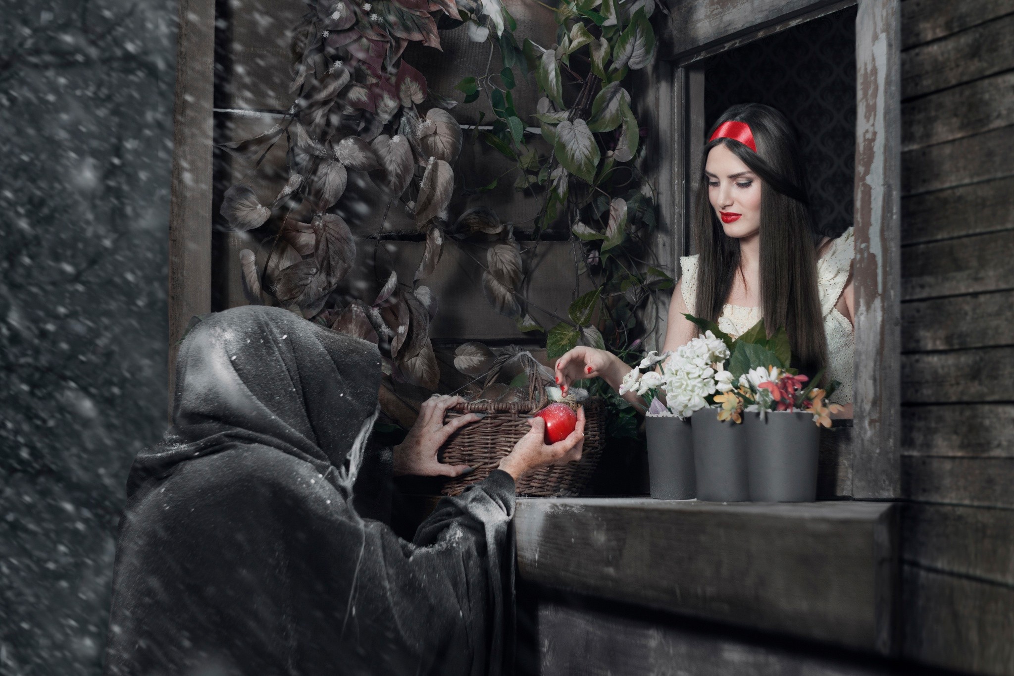 Fairy Tale Witch Snow White 2048x1365