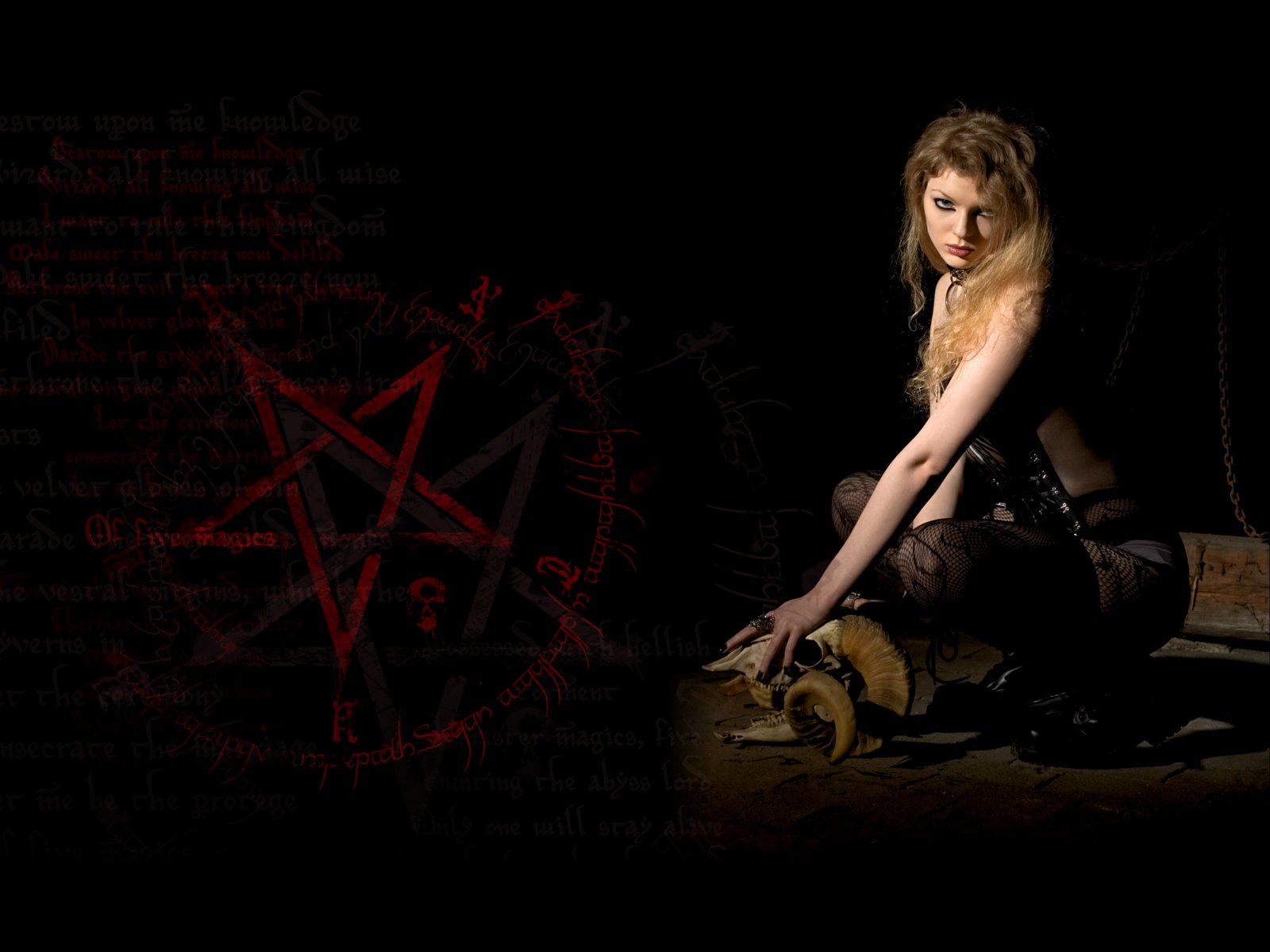 Pentagram Woman Evil Skull Satanism 1600x1200