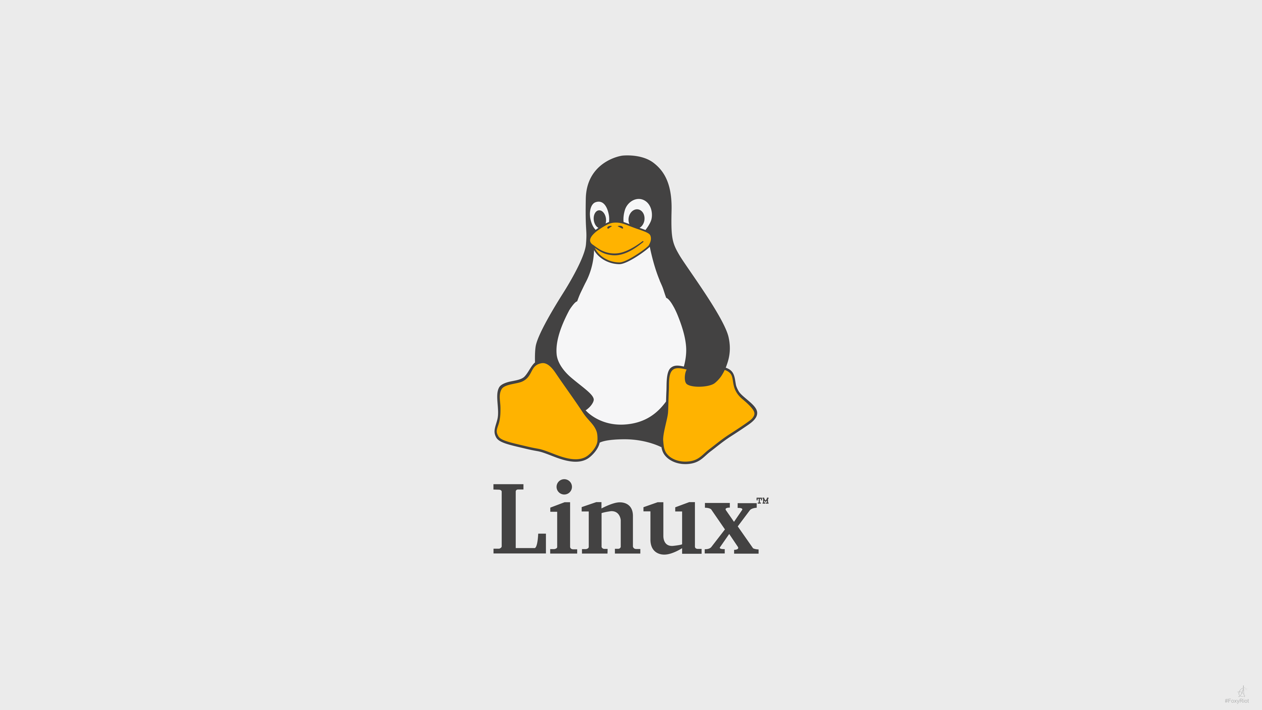 Tux Linux FoxyRiot 4128x2322