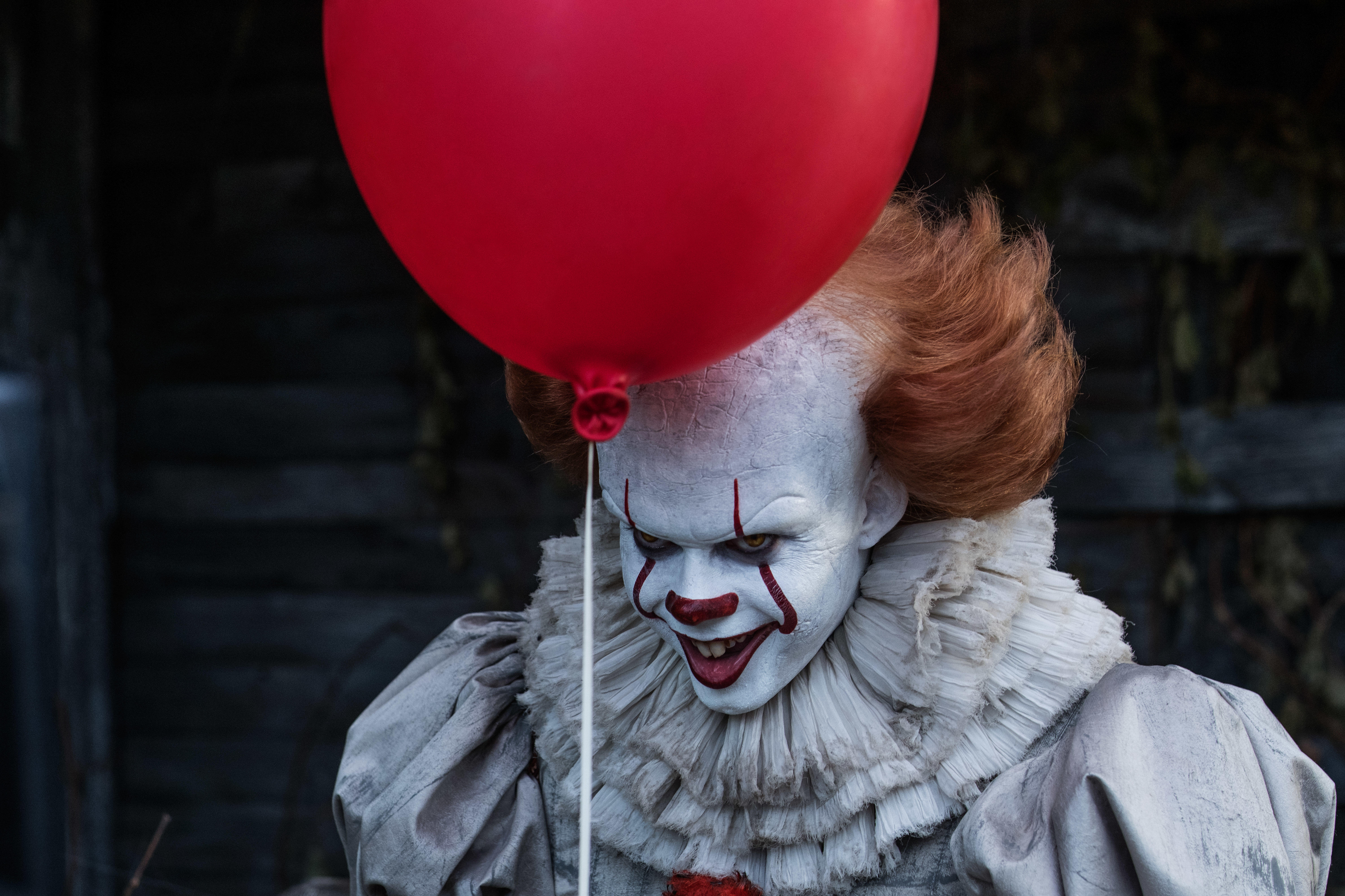 Movies Balloon Clown Pennywise Horror 2017 Year Film Stills Bill Skarsgard 6000x4000