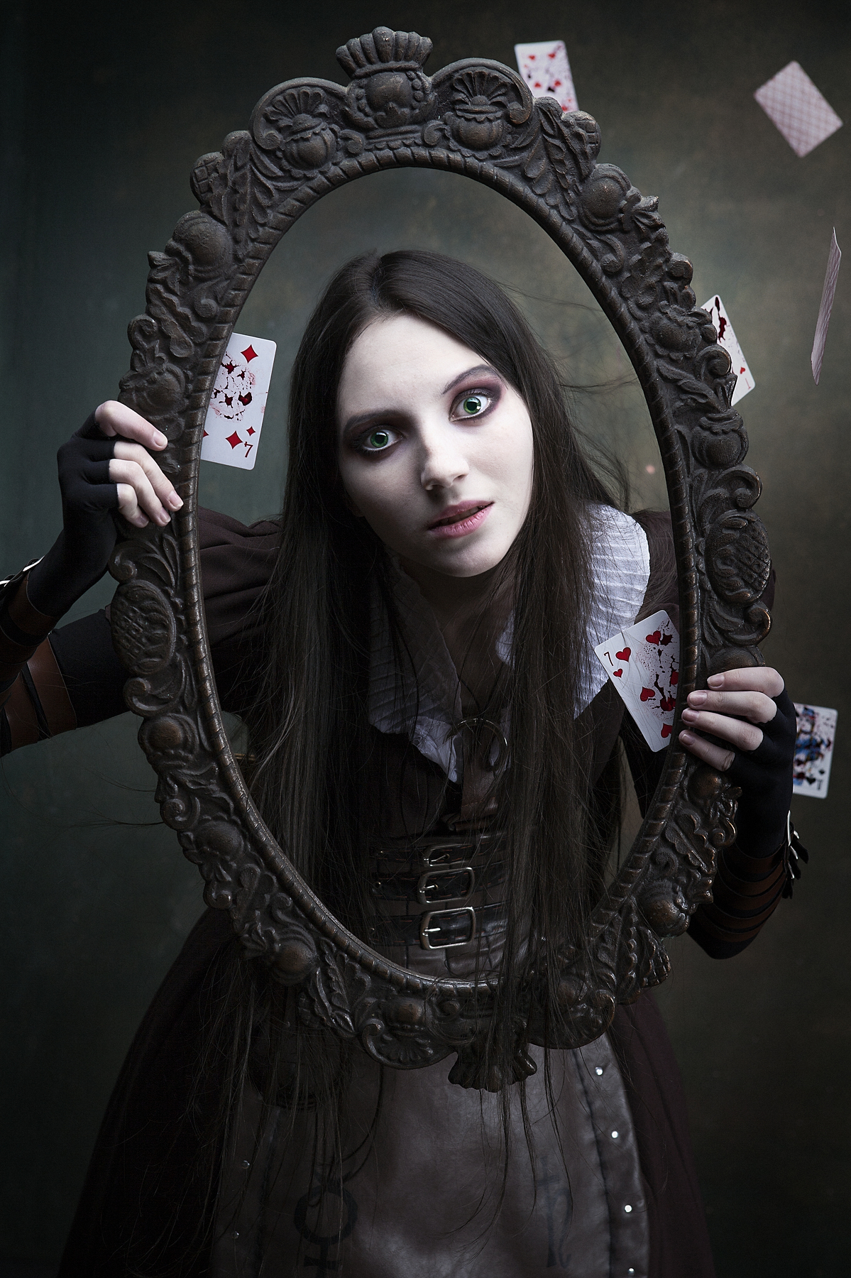Women Model Fantasy Girl Playing Cards Alice Through The Looking Glass American McGees Alice Cosplay 1199x1800