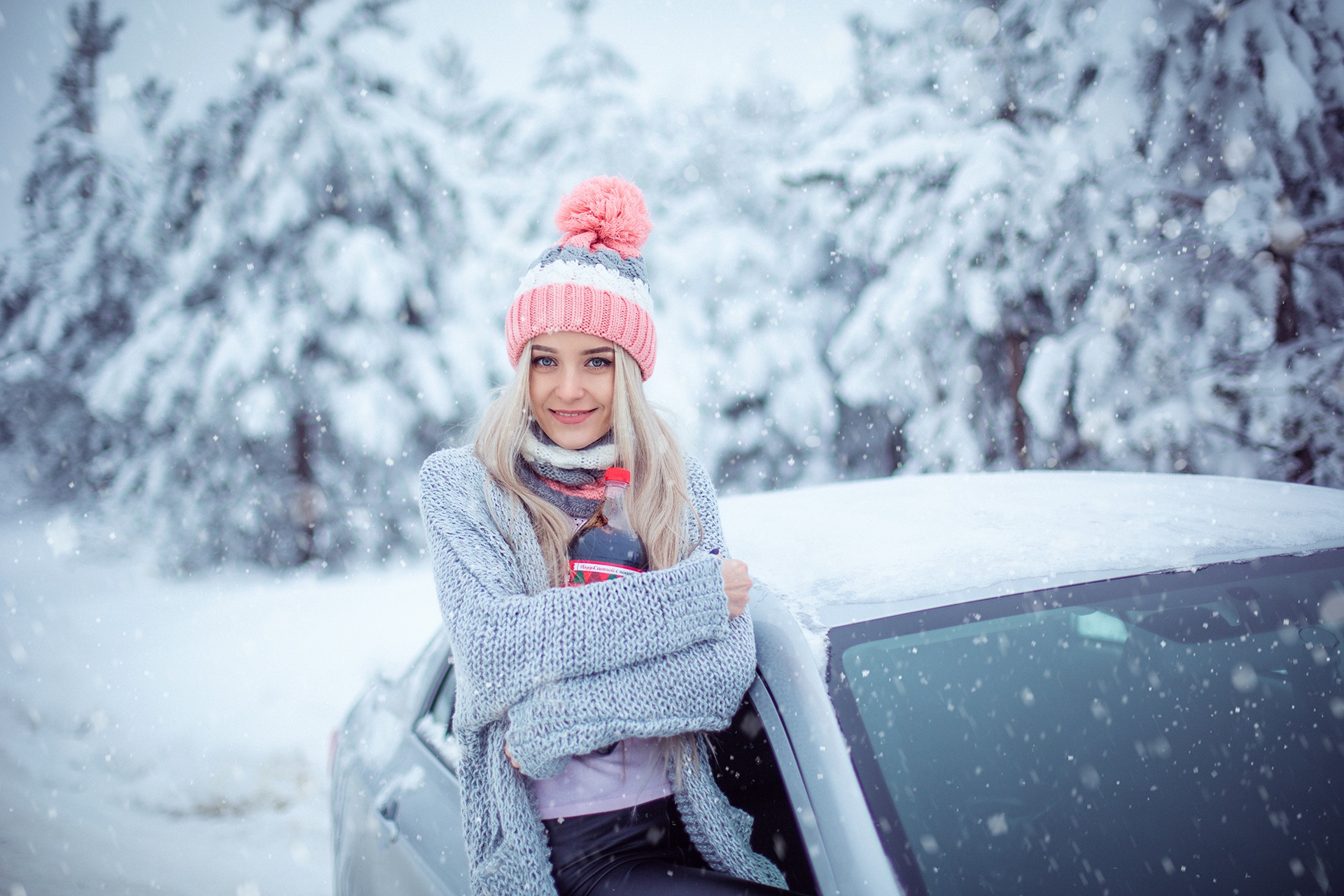 Sergey Shatskov Women Snow Women Outdoors Blonde Women With Cars Hat Cold Car Smiling Wool Cap Sweat 1920x1280