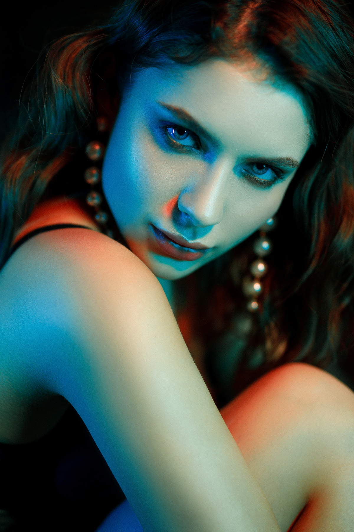 Ivan Vedernikov Women Brunette Long Hair Wavy Hair Looking At Viewer Red Light Blue Light Portrait S 1200x1800
