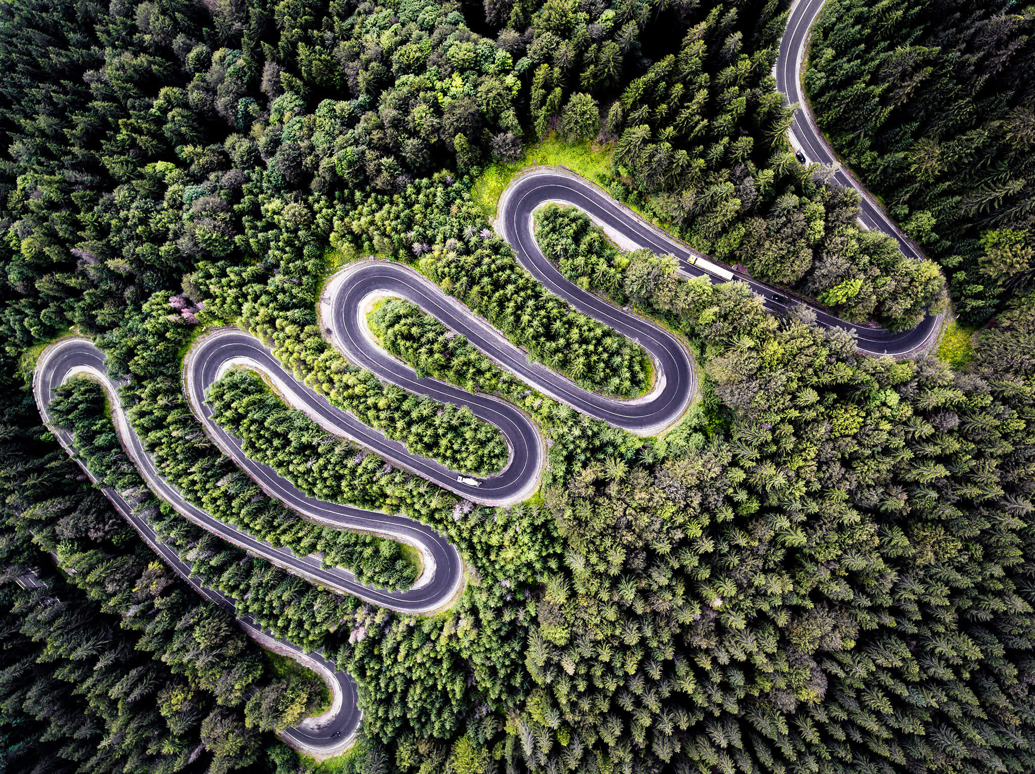 Road Hairpin Turns Trees Forest Aerial View Aerial Birds Eye View 2048x1532