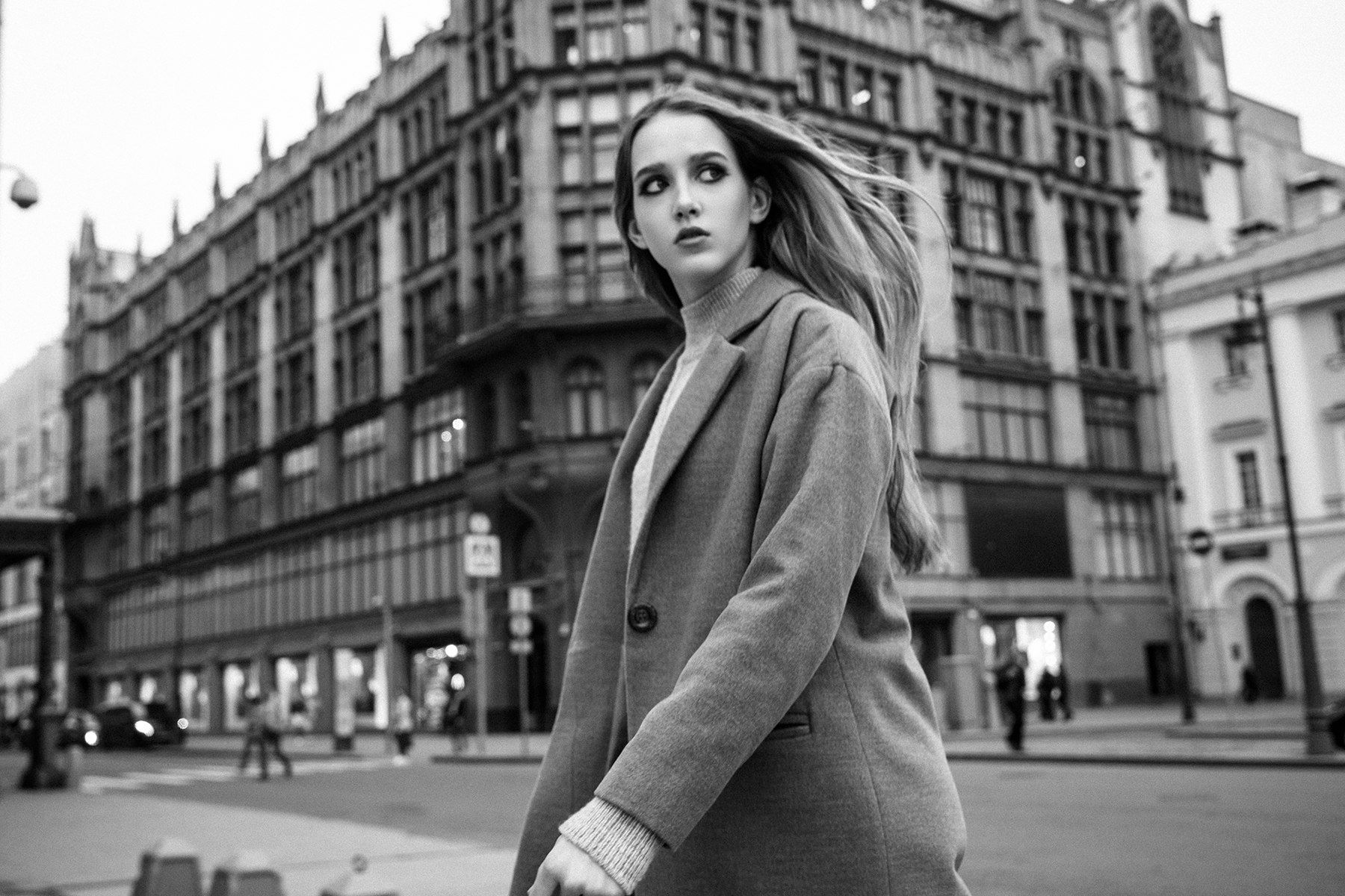 City Aleksey Trifonov Women Urban Monochrome Women Outdoors Grey Coat Long Hair Public 1800x1200