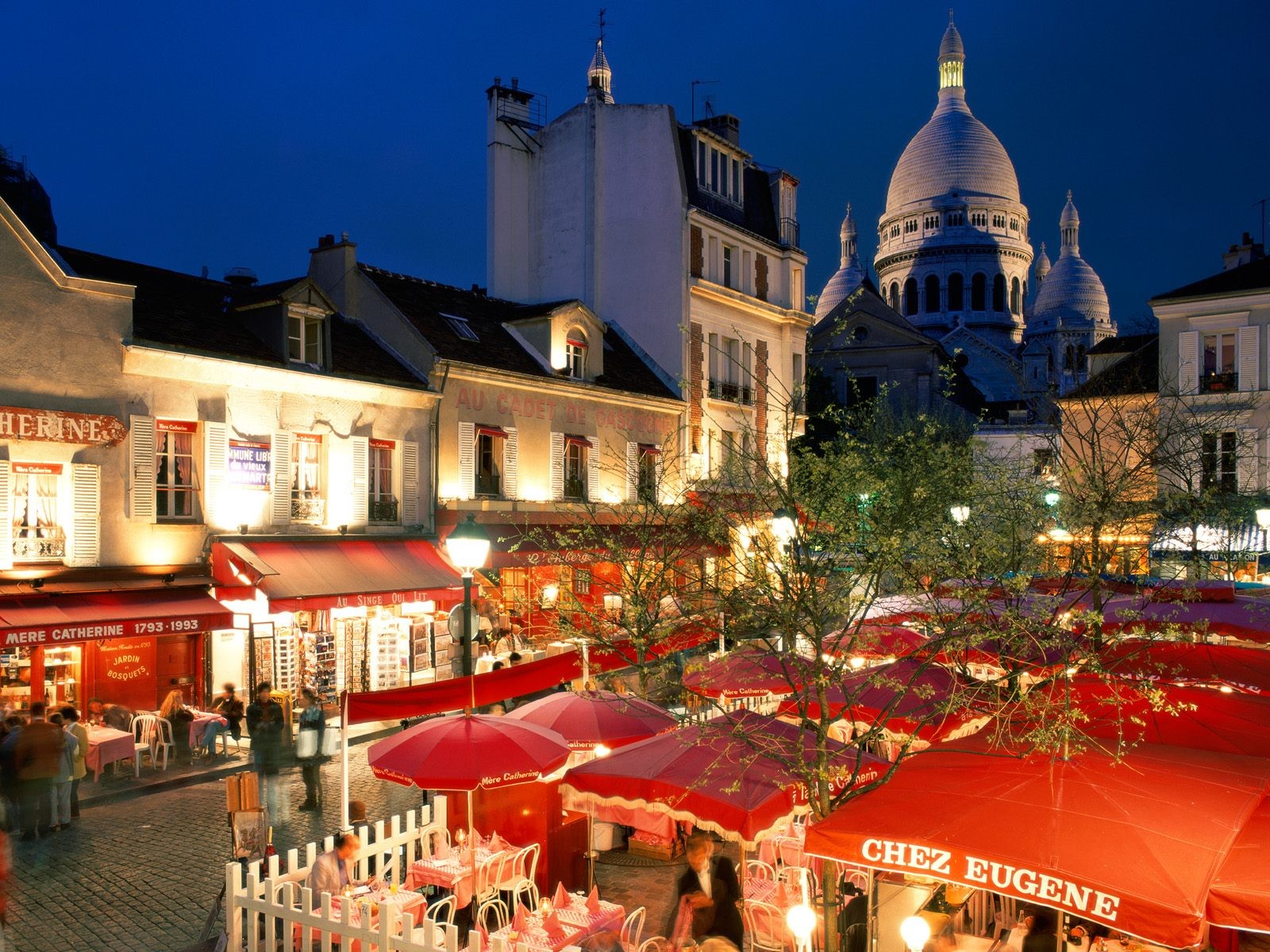 Cityscape Sacre Coeur Montmartre Paris France 1600x1200