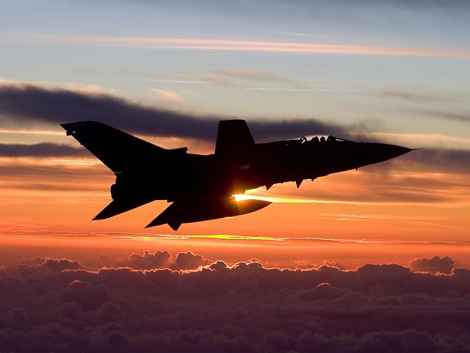 Panavia Tornado Jet Fighter Airplane Aircraft Silhouette Clouds Sunset Military Aircraft Vehicle 1600x1200