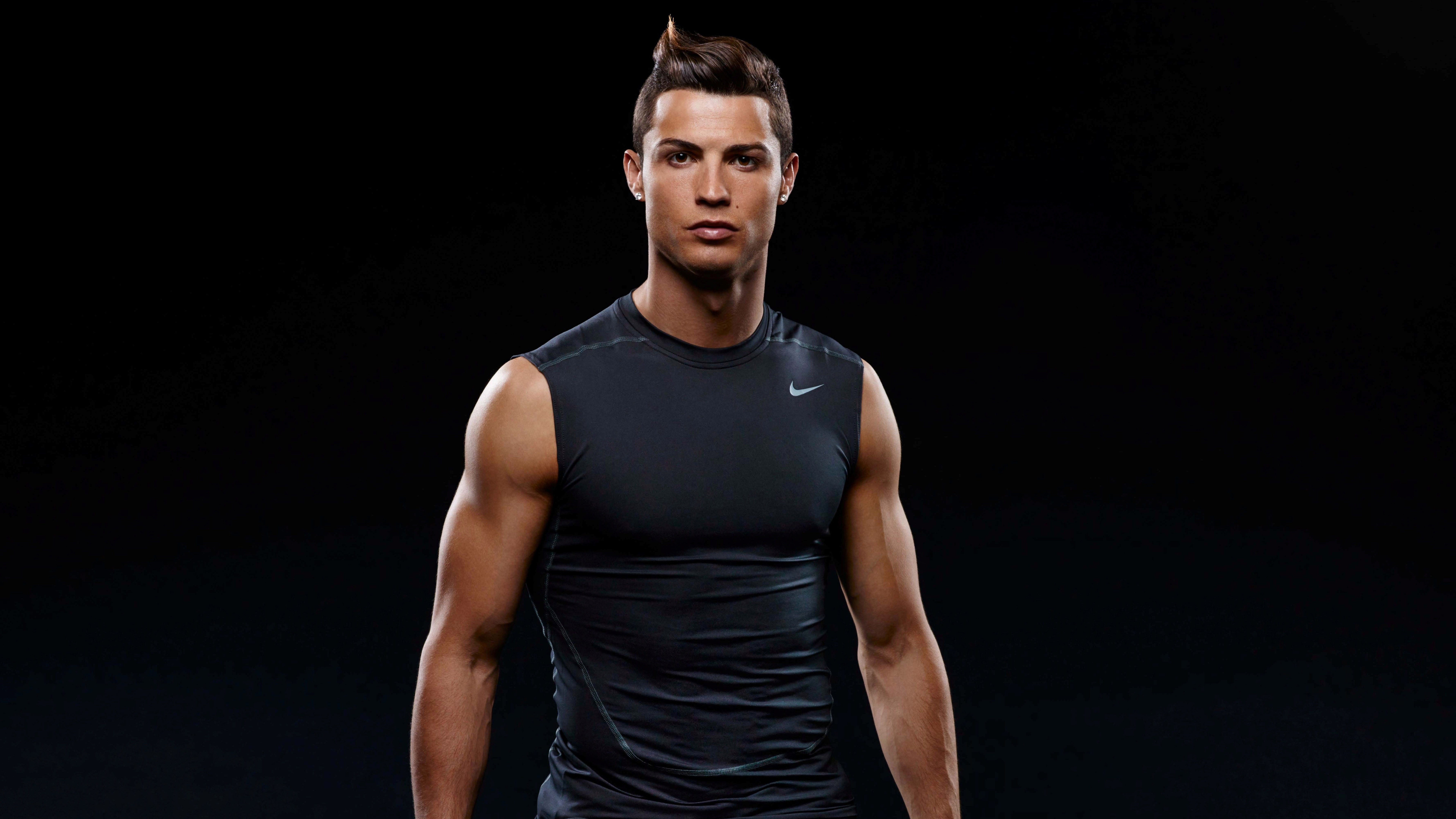Cristiano Ronaldo Football Juventus 7680x4320