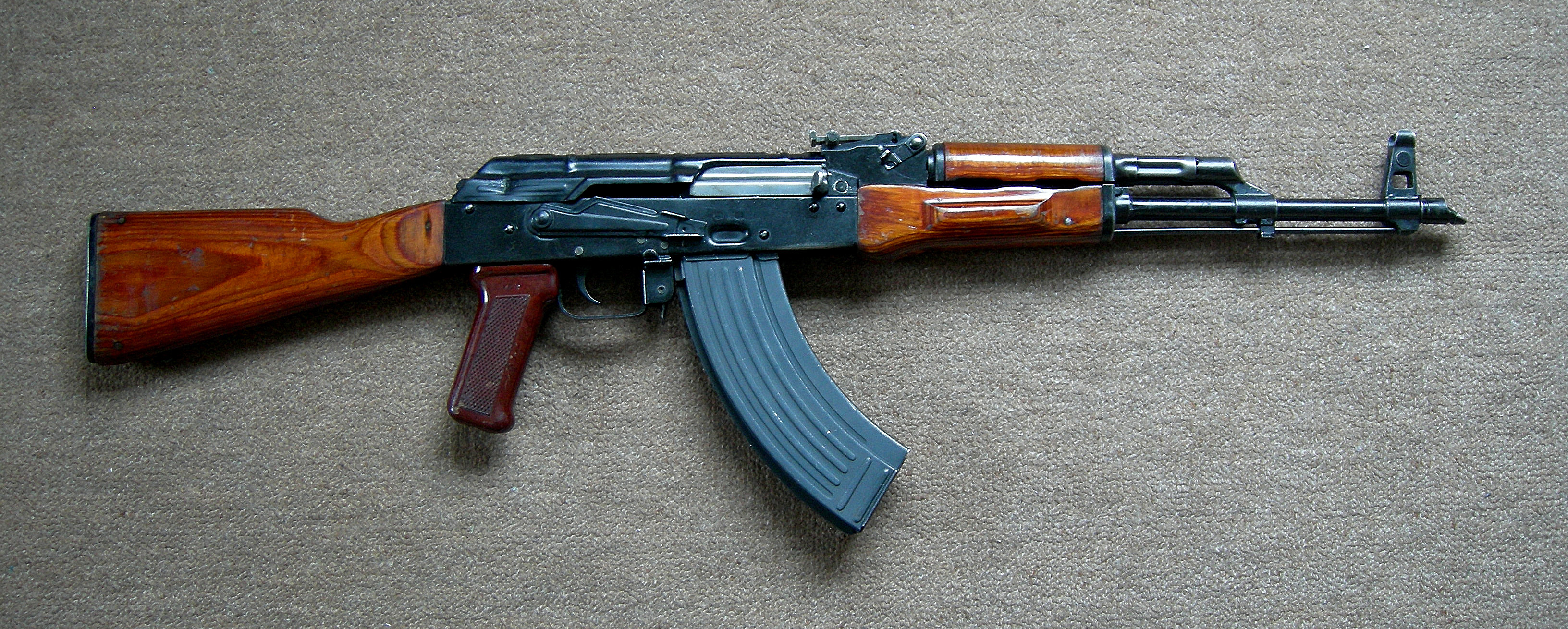 Weapons Akm Assault Rifle 3264x1310