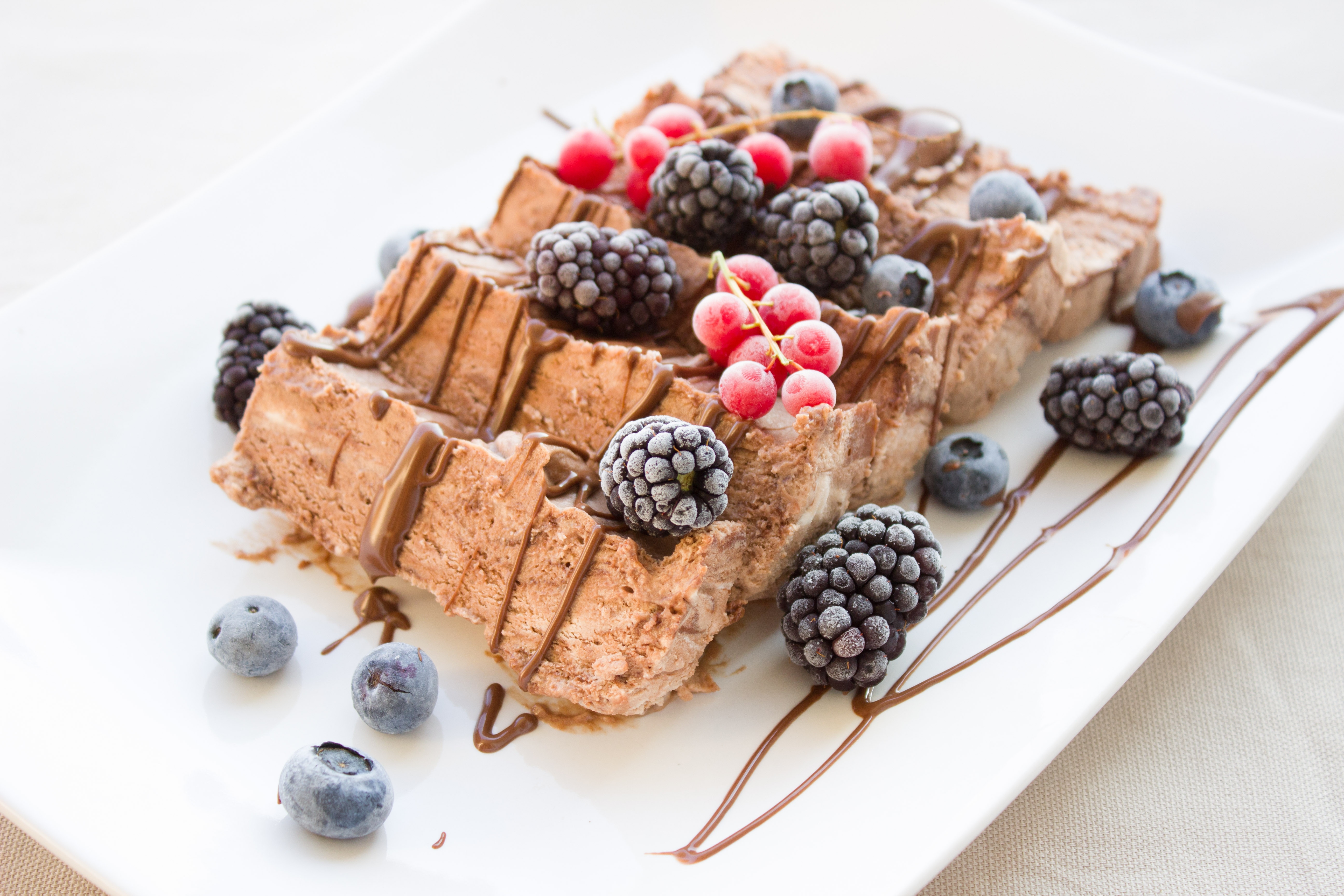 Blackberries Blueberries Cake Berries Chocolate Depth Of Field 5184x3456