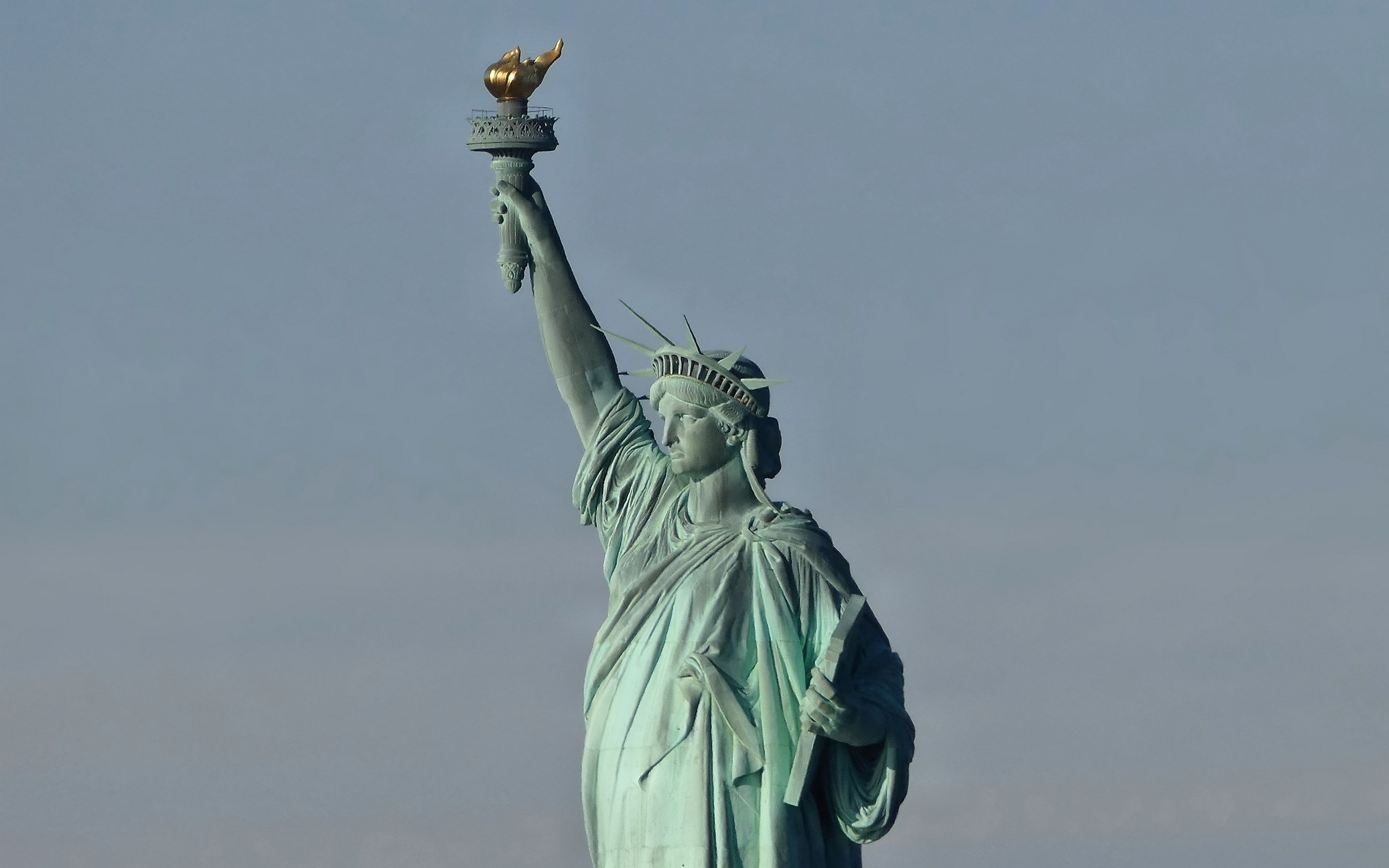 Man Made Statue Of Liberty 2560x1600