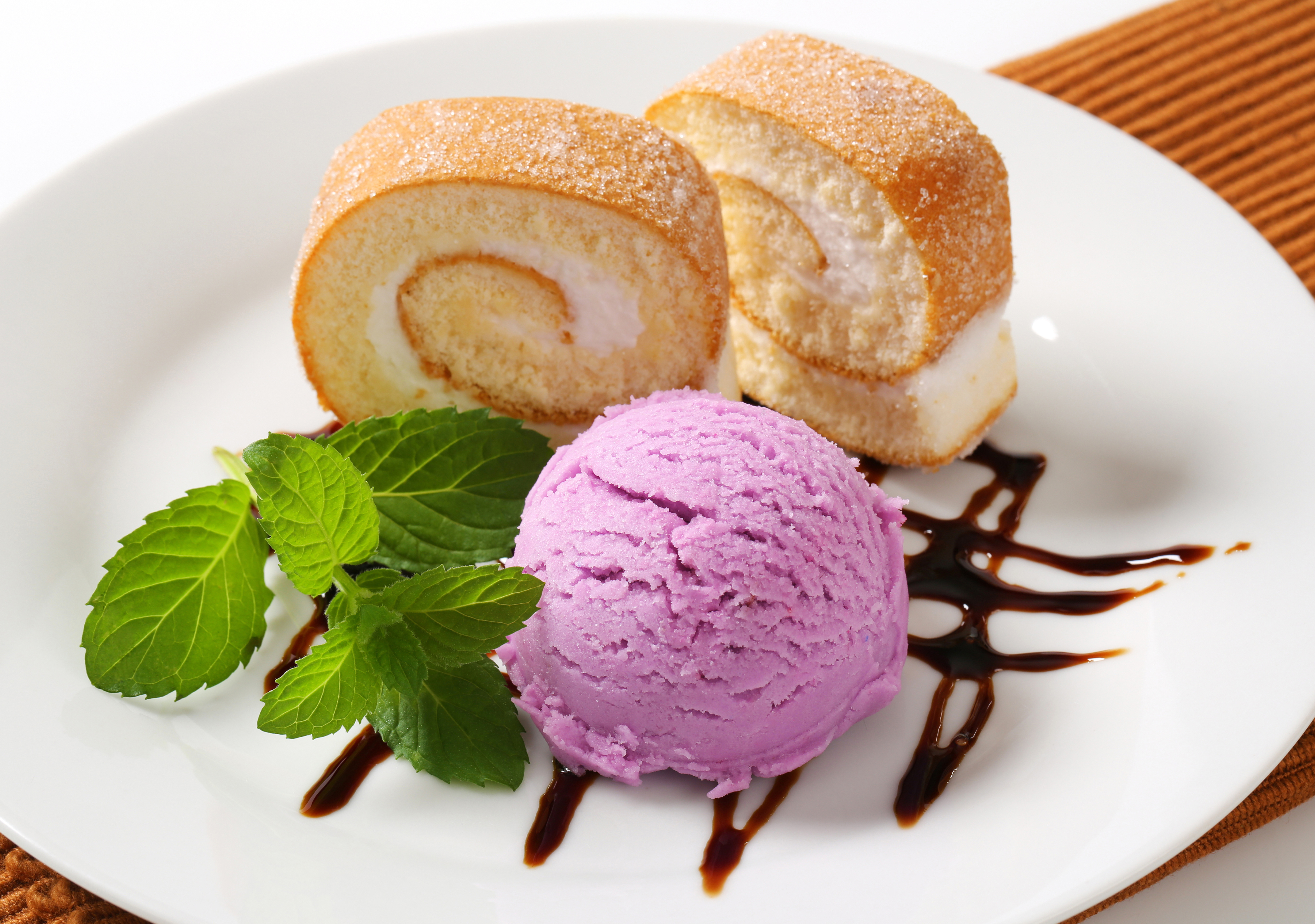 Dessert Mint Ice Cream Cake 4570x3214