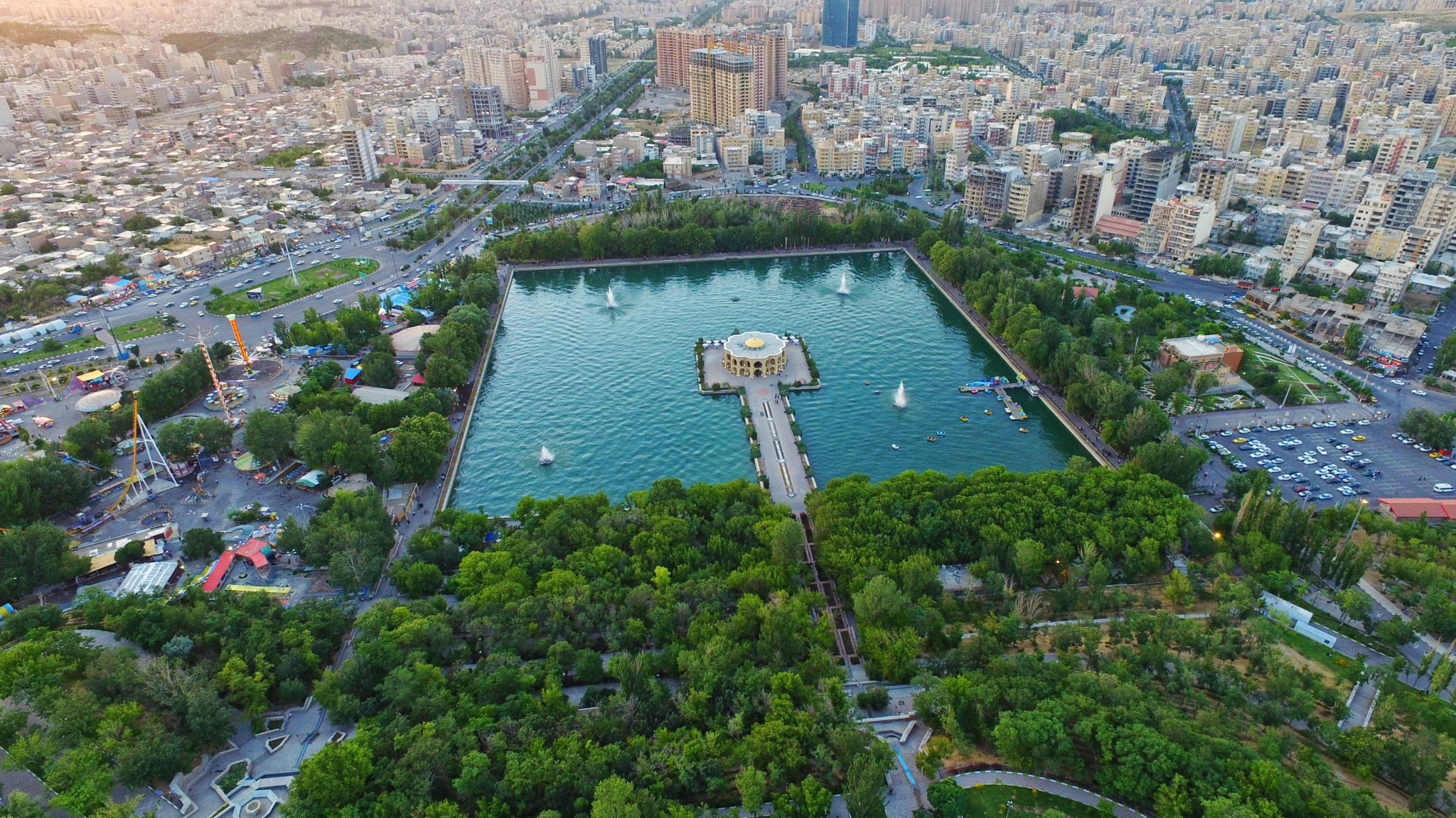 Iran City Park Tabriz High Angle 2048x1152