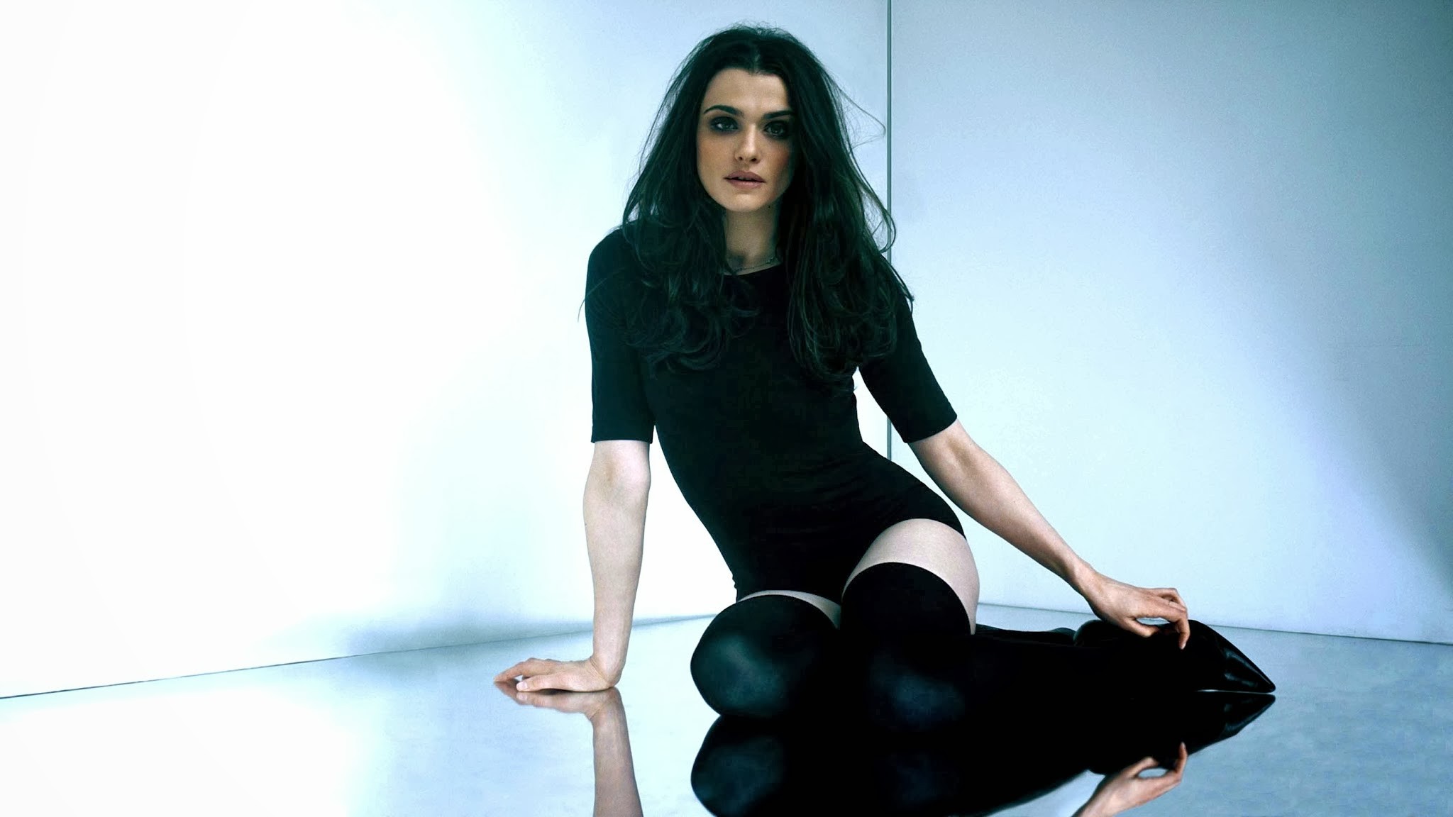 Rachel Weisz Women Actress On The Floor Celebrity 2048x1152