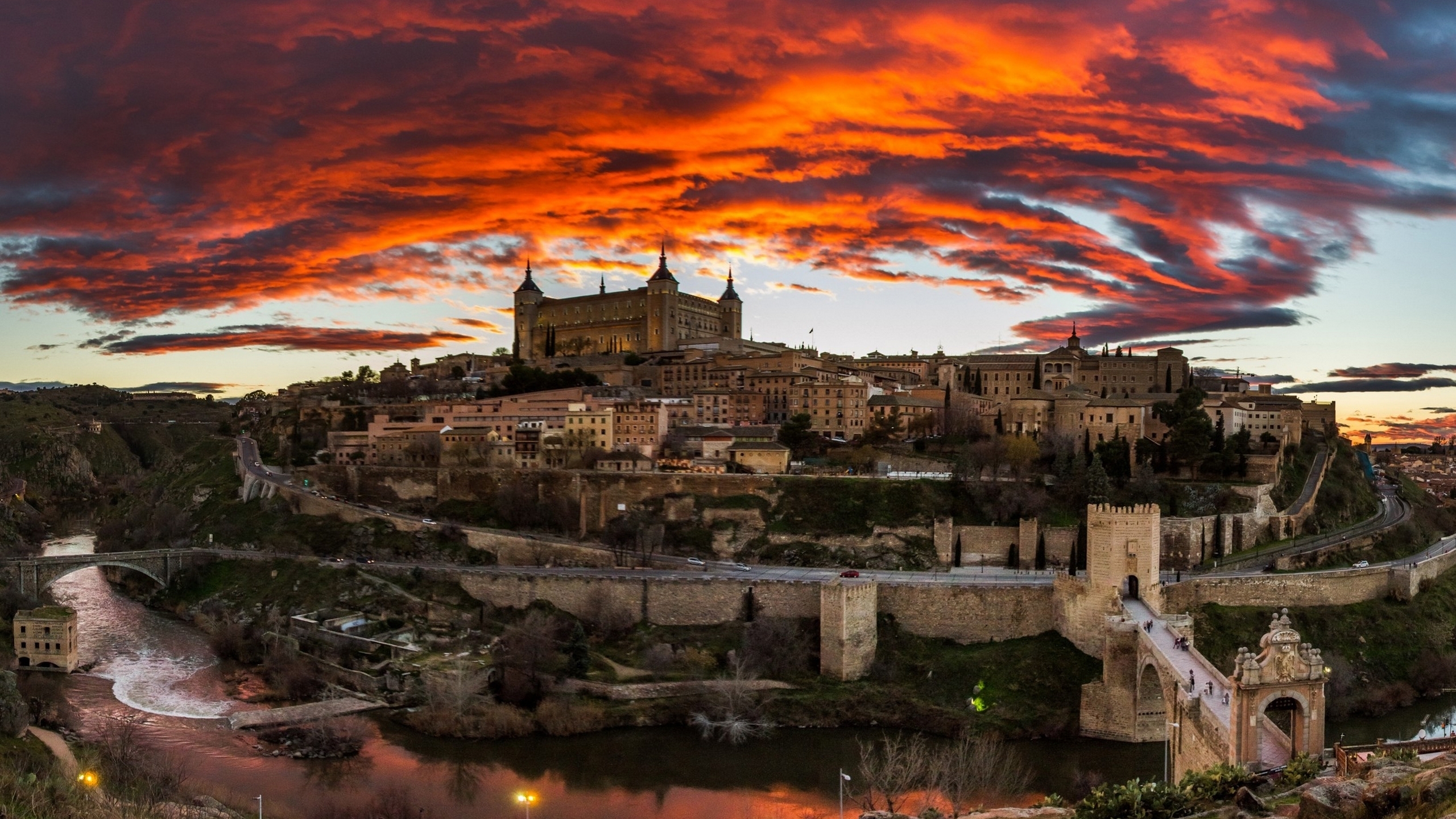 Toledo River Sunset Clouds Spain 2560x1440