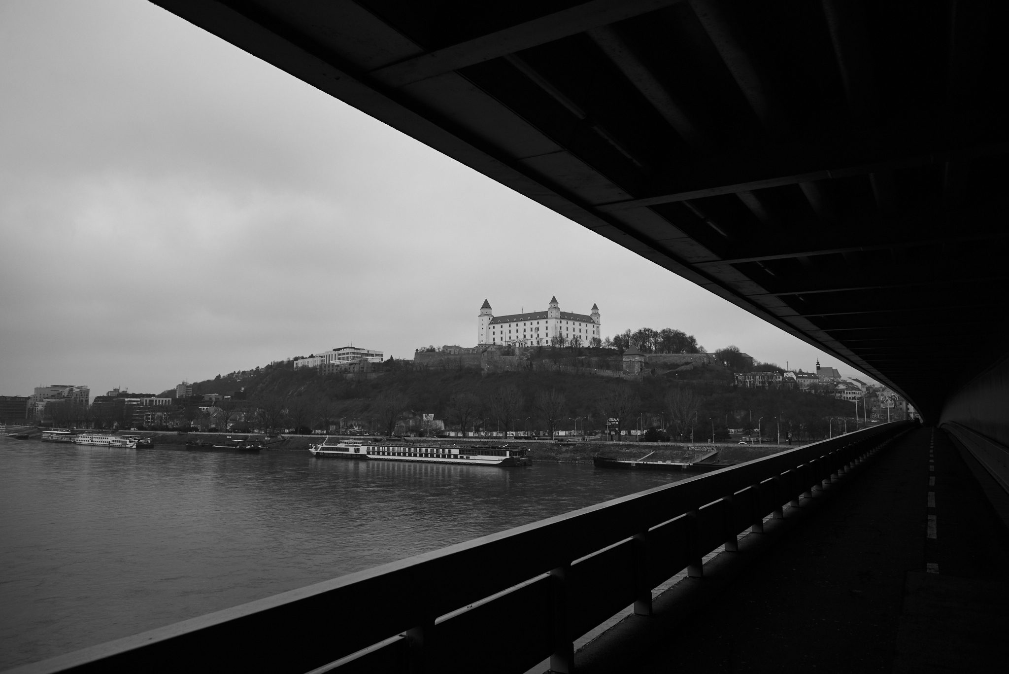 Photography Bridge Bratislava Slovakia Monochrome River Donau Castle Ship Capital Hill Water 2048x1367