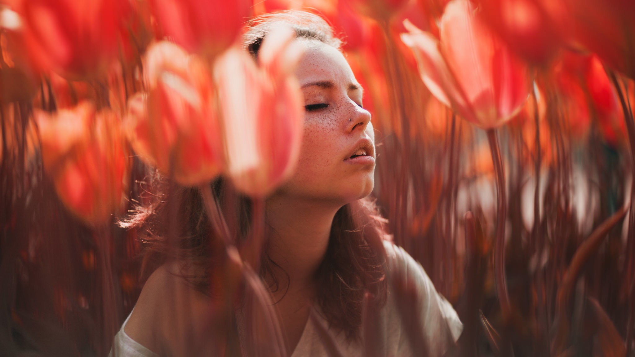 Women Outdoors Flowers Closed Eyes Women Model Open Mouth Freckles Pierced Nose Women Ruby James Sky 2048x1152