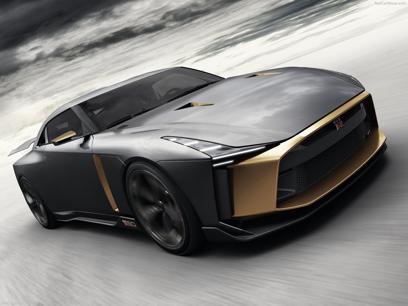 Nissan GT R50 By Italdesign Concept Nissan GTR Car Front Angle View 1600x1200