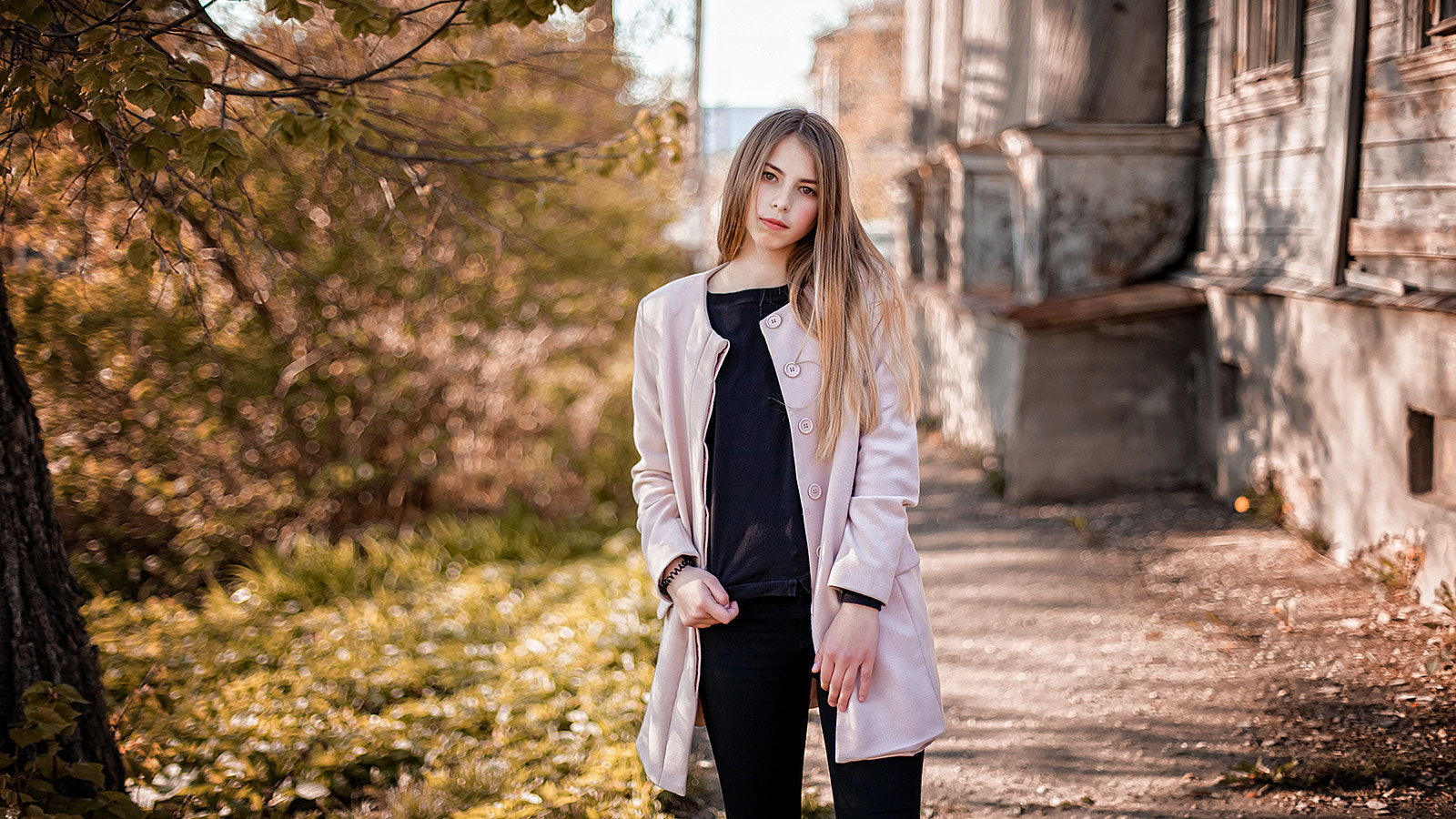 Model Women Outdoors Looking At Viewer Long Hair White Coat Brown Eyes Dmitry Korneev Coats Dmitriy  1600x900