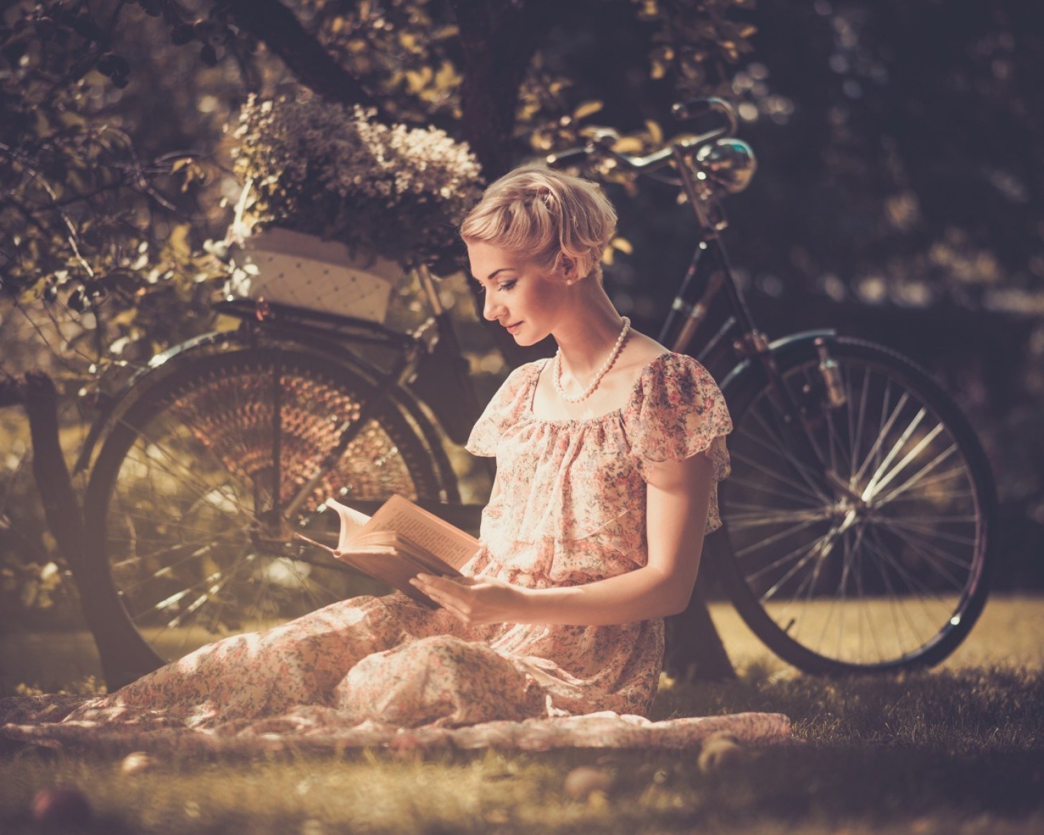 Vintage Women Blonde Bicycle Women Outdoors Reading Books Pearls 1500x1200