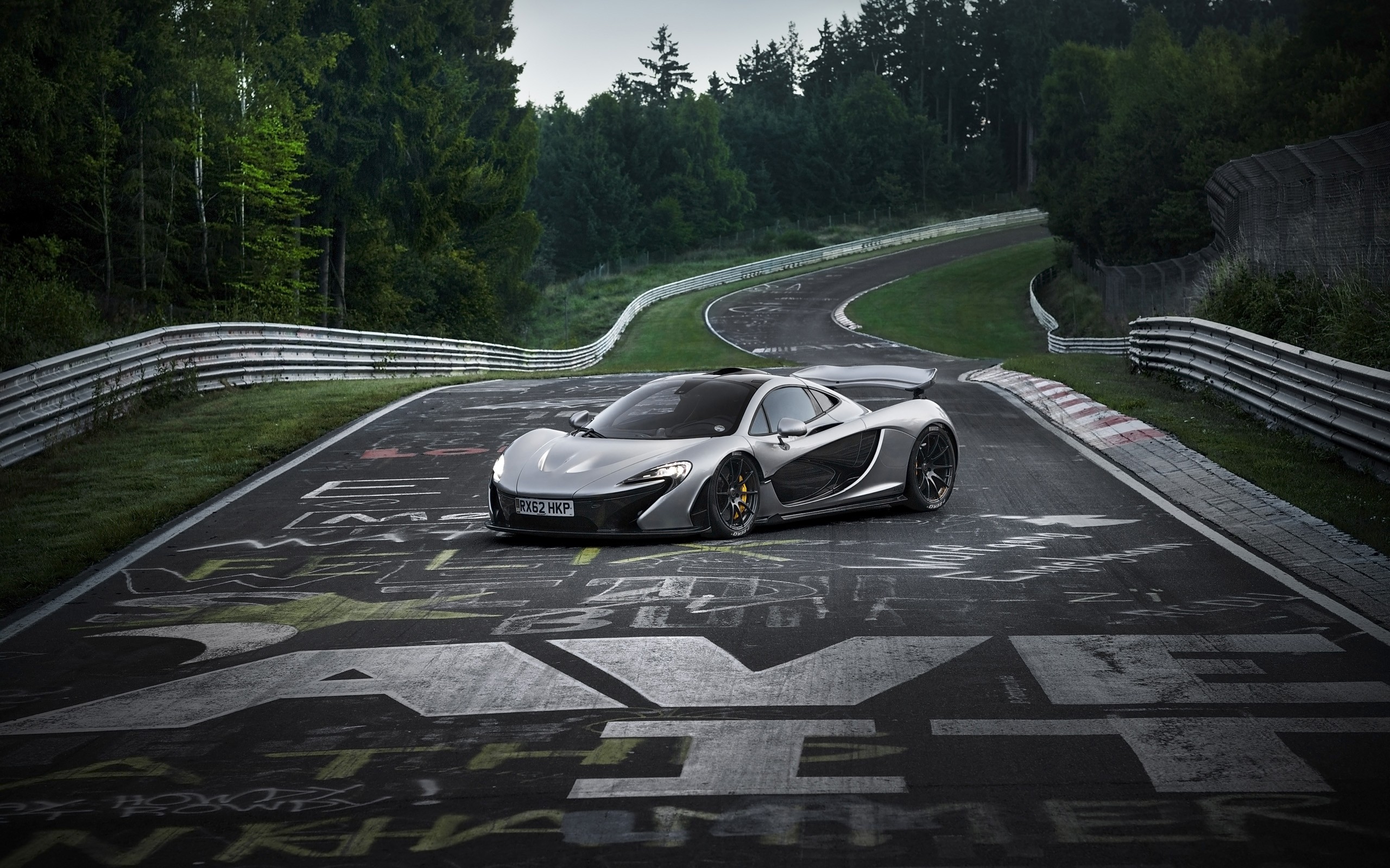 McLaren P1 Nurburgring Supercars 2560x1600