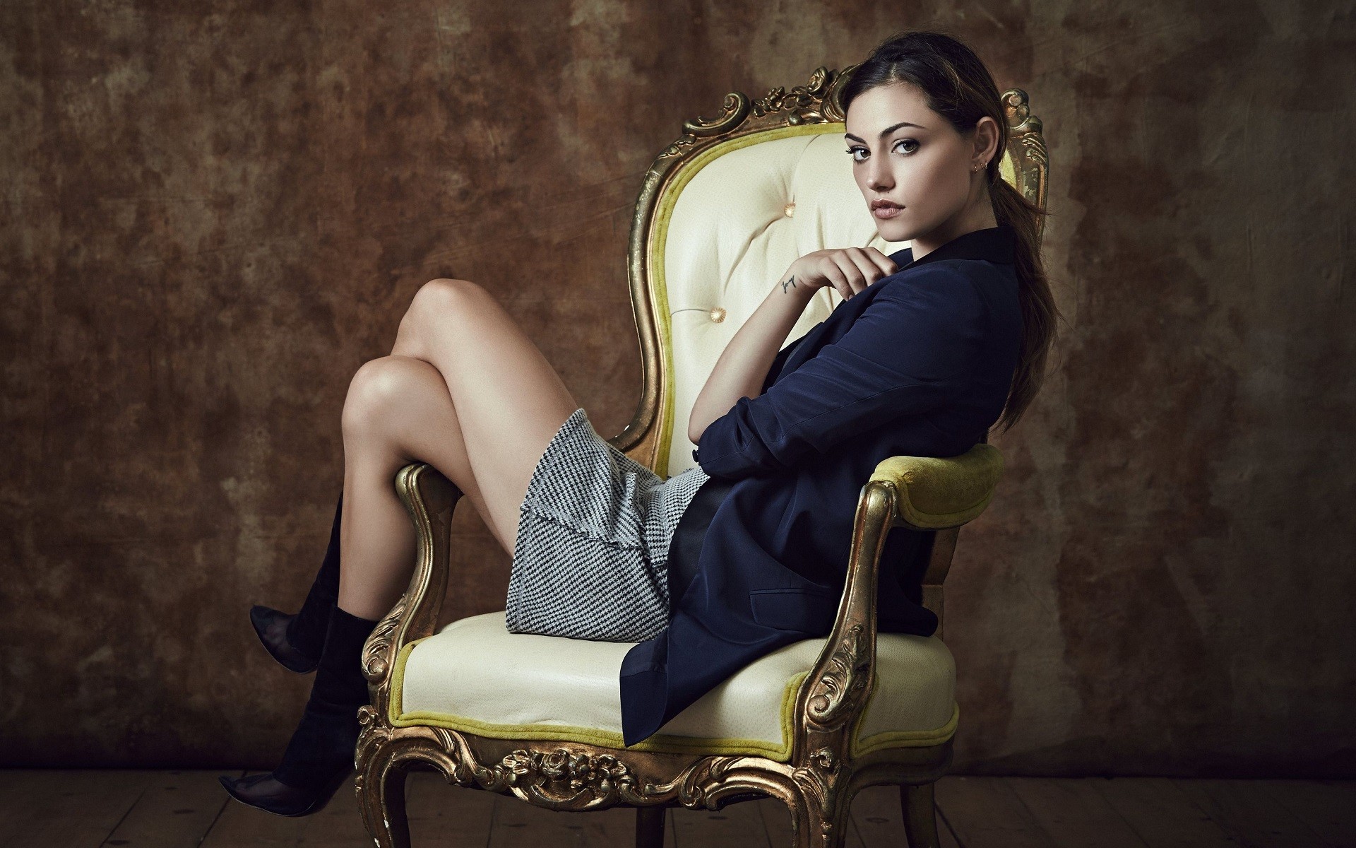 Phoebe Tonkin Women Brunette Legs Legs Crossed Skirt Jacket Ponytail Sitting Chair Boat Actress Long 1920x1200