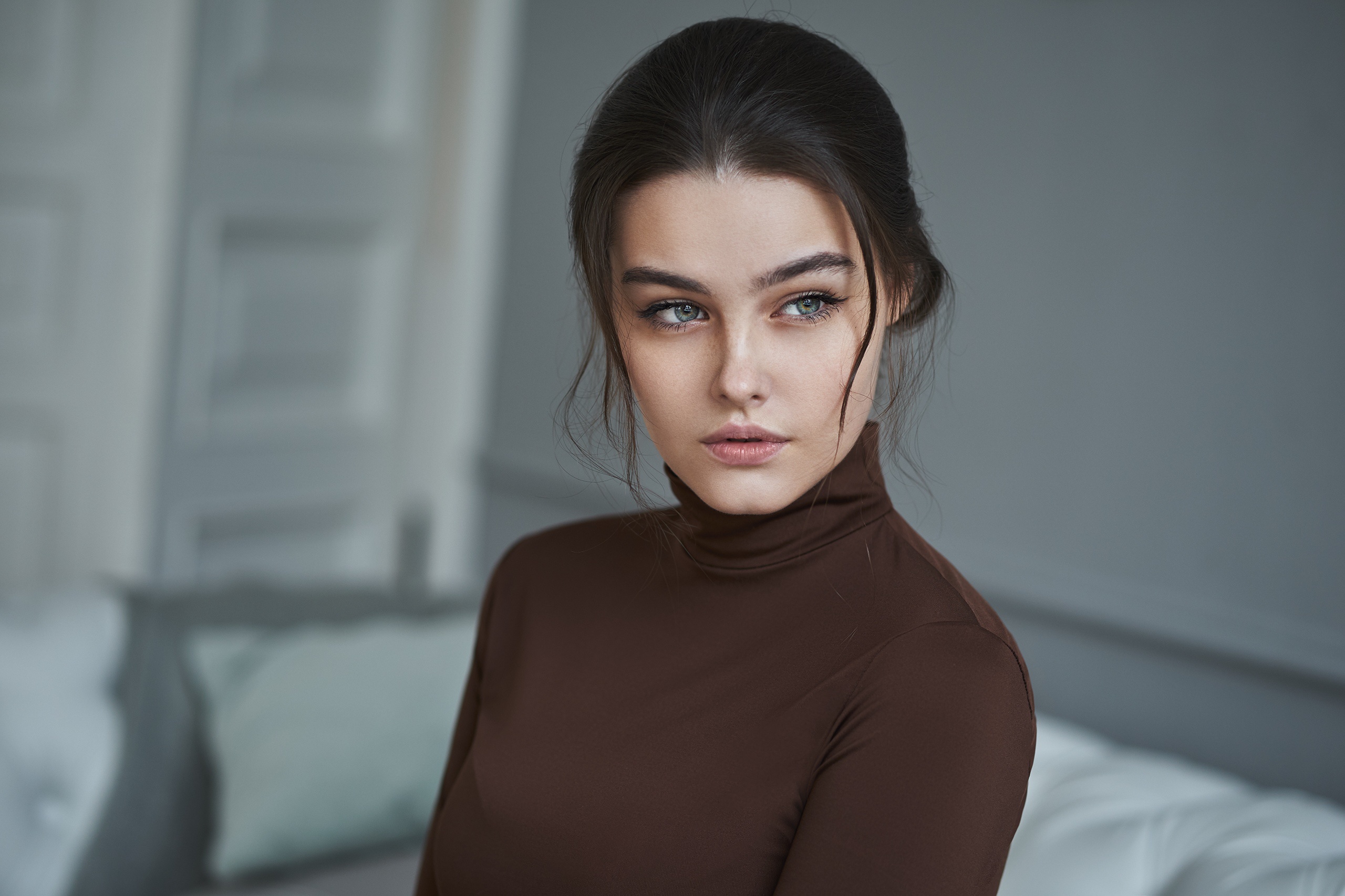 Women Dark Hair Model Face Portrait Women Indoors Brown Sweater Sweater Bogdana Turtlenecks Gray Eye 2560x1707