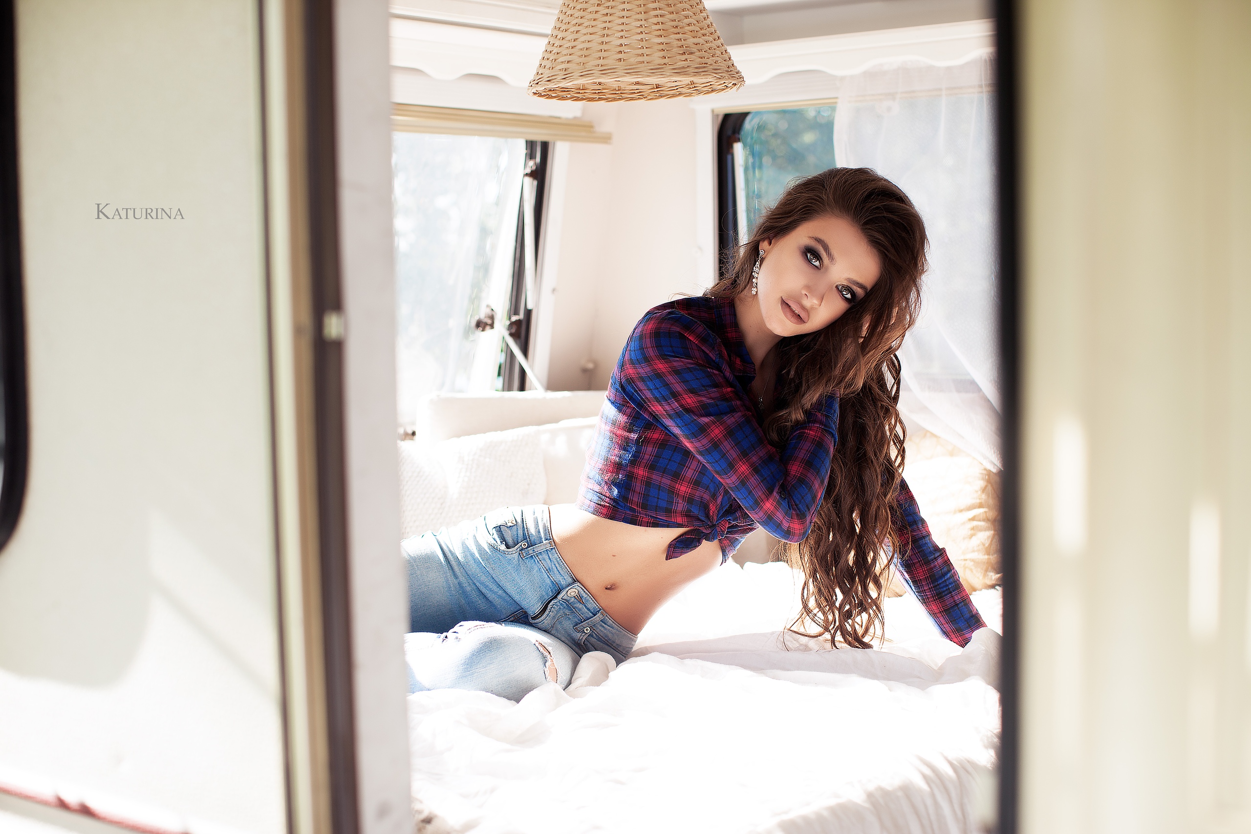 Olesya Kravchenko Women Model Brunette Jeans Torn Jeans In Bed Looking At Viewer Necklace Lipstick I 2560x1707