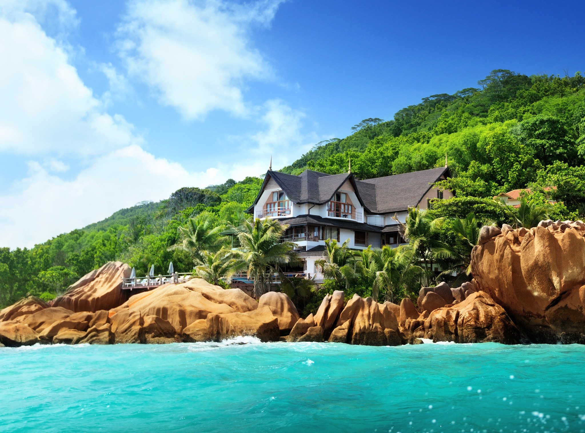 House Mansion Seashore Tropics 2047x1516