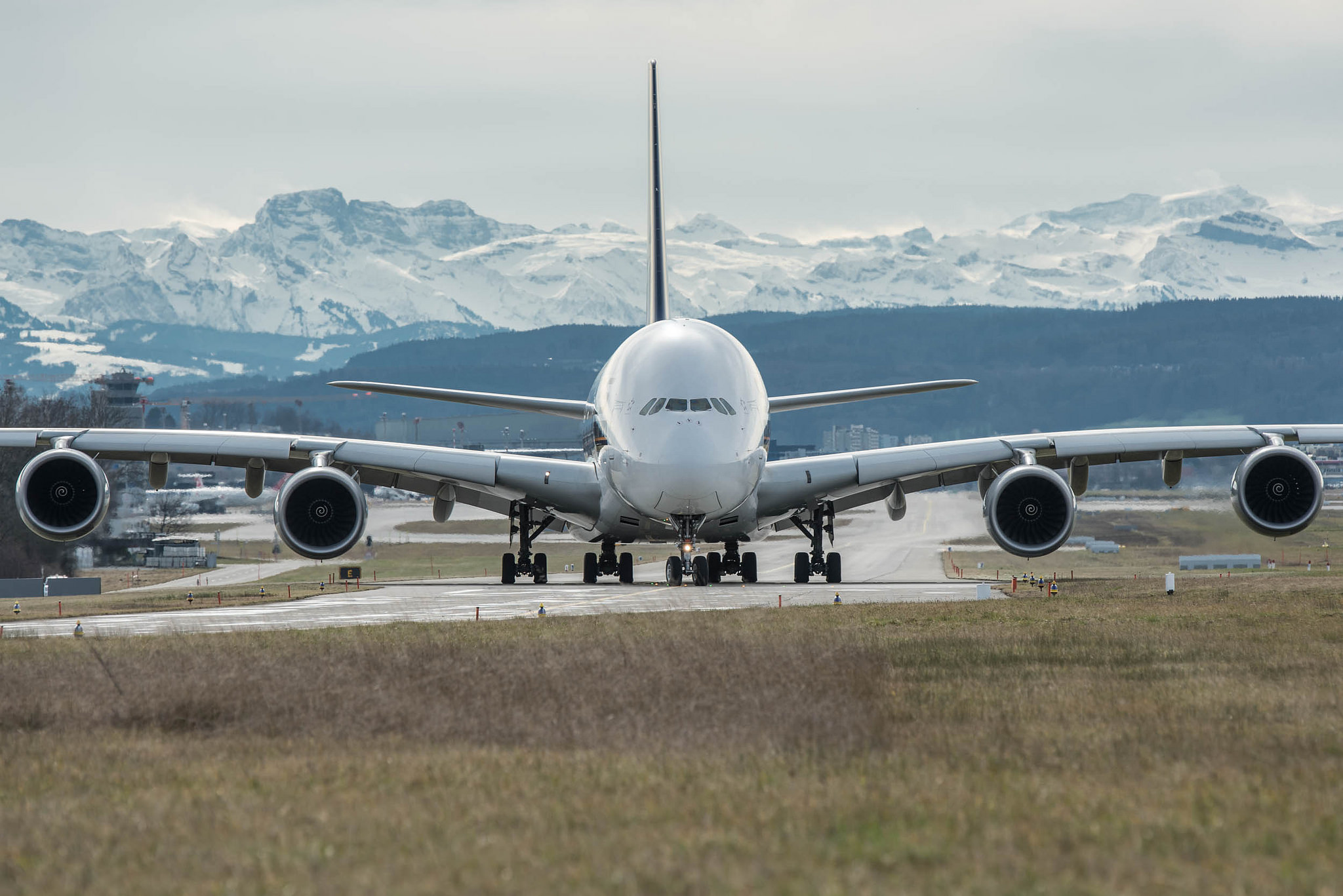 Airbus A380 Airbus Aircraft Passenger Plane 2048x1367