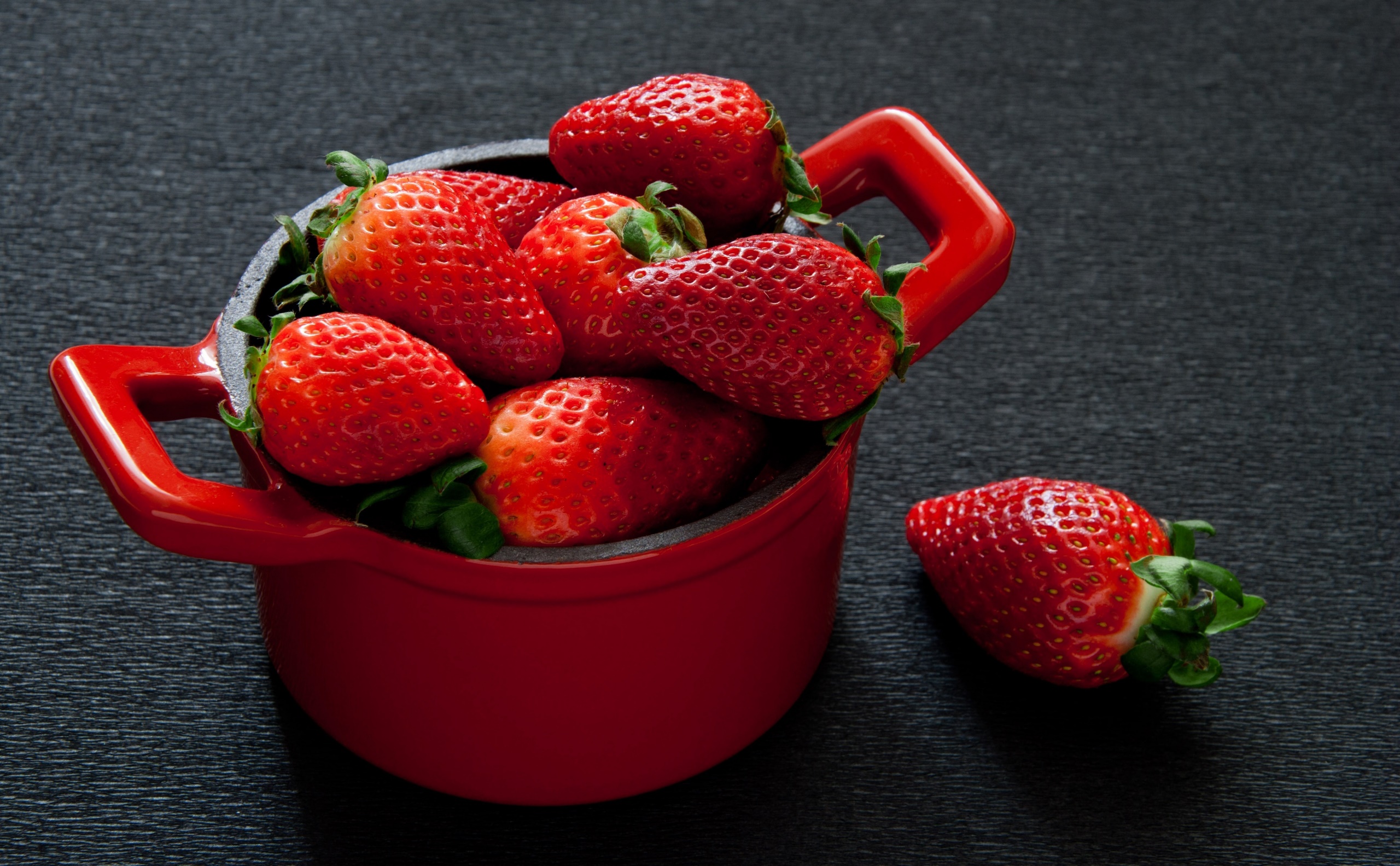 Red Food Fruit Strawberries Berries Red Berries 2560x1583