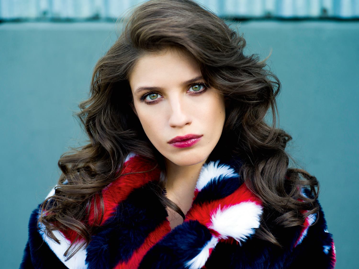 Anna Chipovskaya Women Russian Brunette Russian Women Singer Actress Green Eyes Lipstick Long Hair 1500x1125